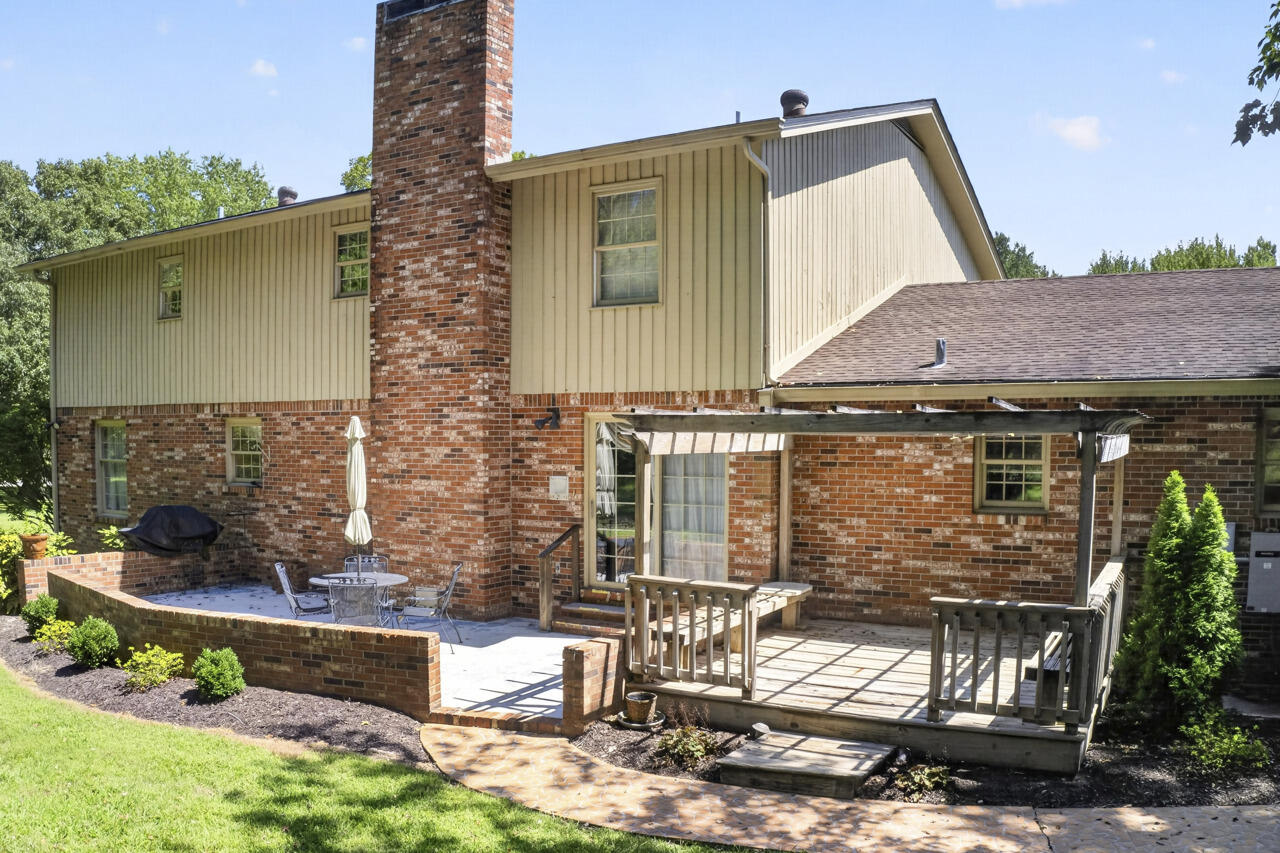 1002 County Cork Drive Property Photo 47