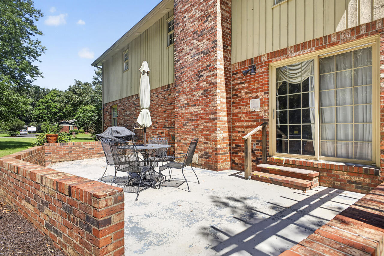 1002 County Cork Drive Property Photo 48