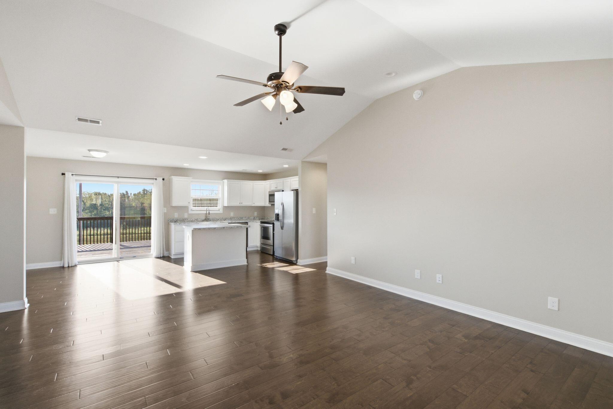 534 Southern Cross Drive Property Photo 13