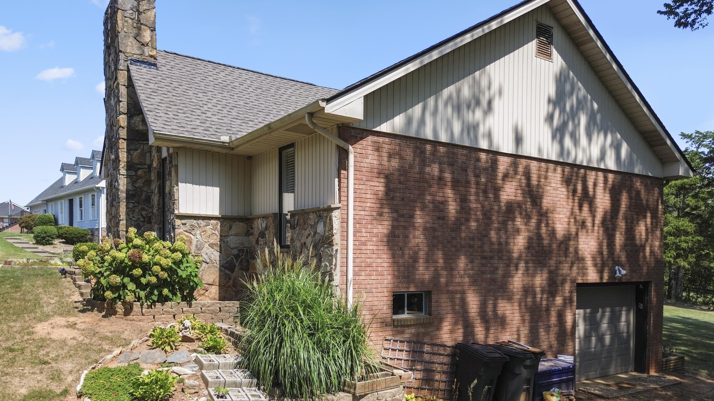 1032 S Fork Drive Property Photo 8