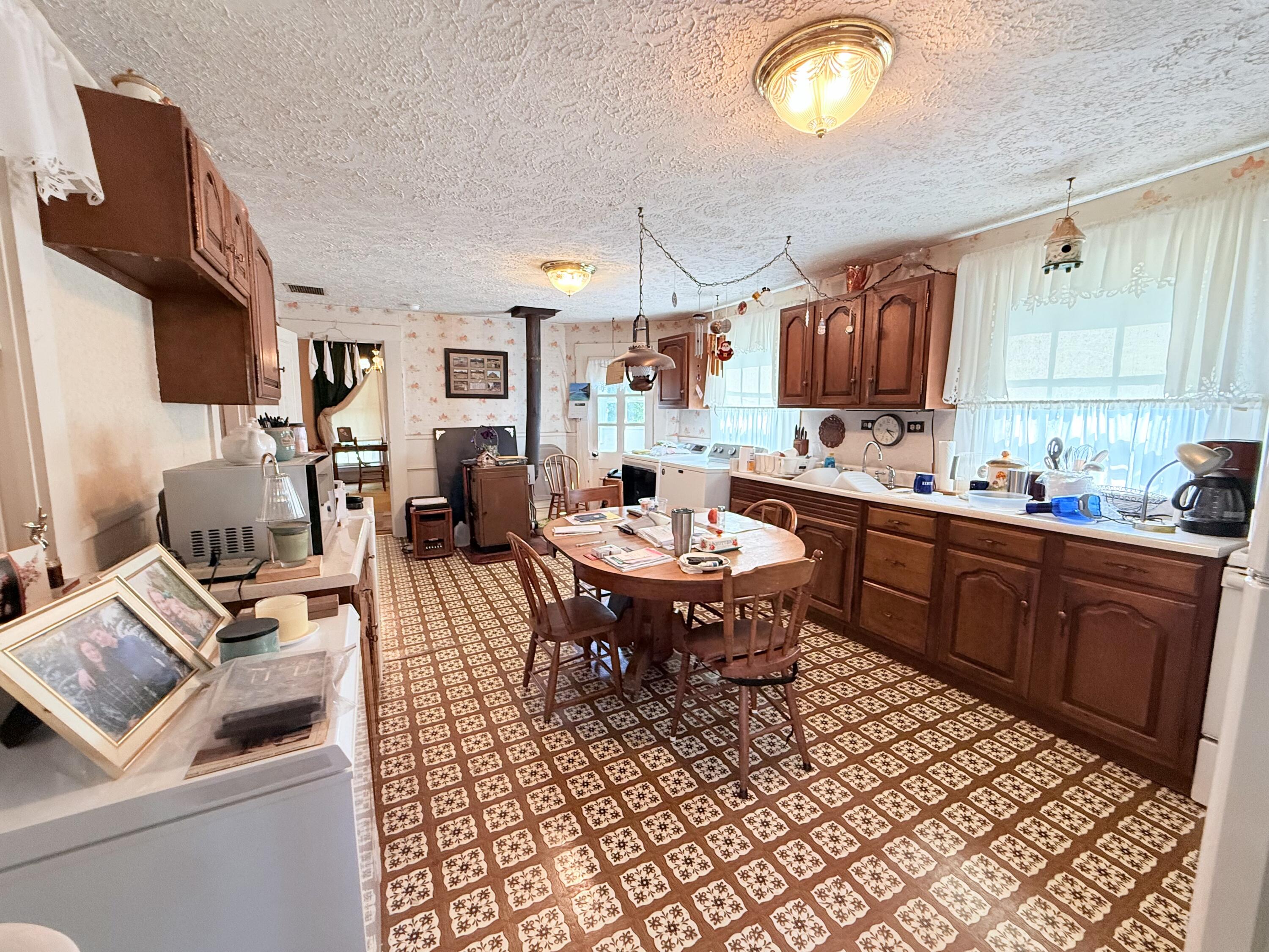 1363 Levy Road Property Photo 23