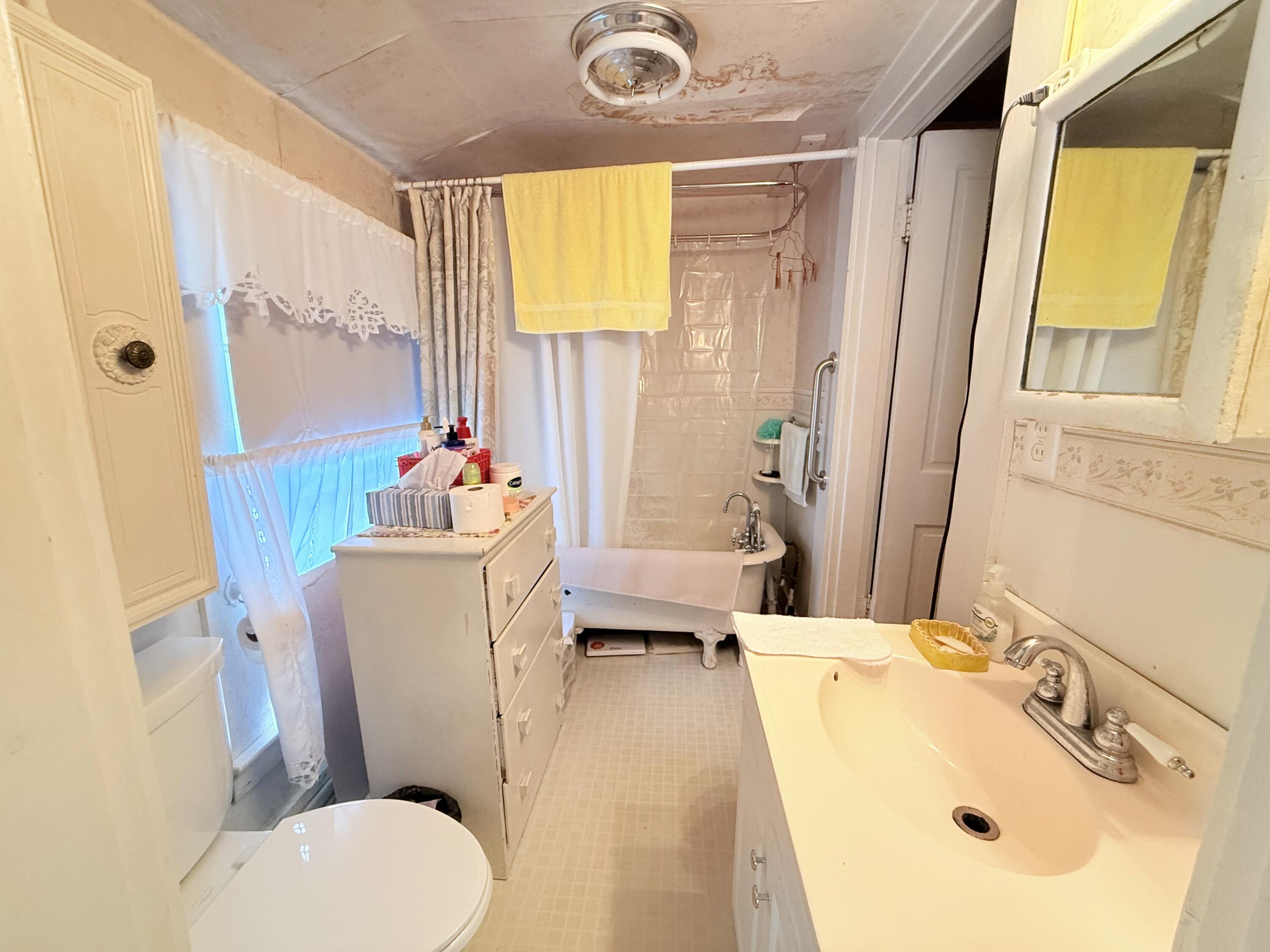 1363 Levy Road Property Photo 26