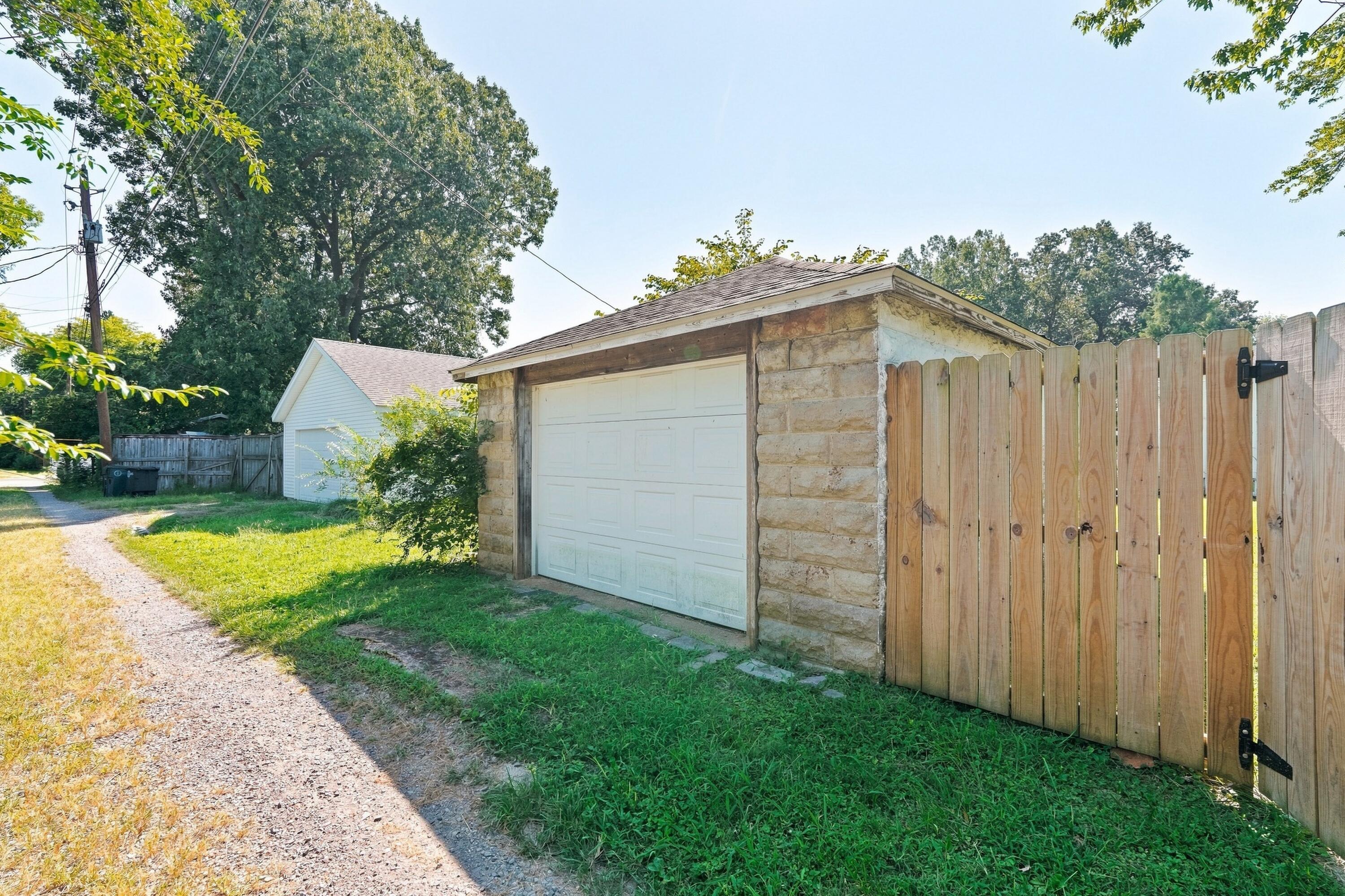 3225 Jefferson Street Property Photo 12