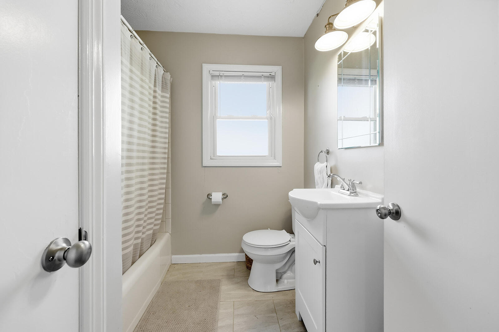 111 Park Lane Property Photo 26