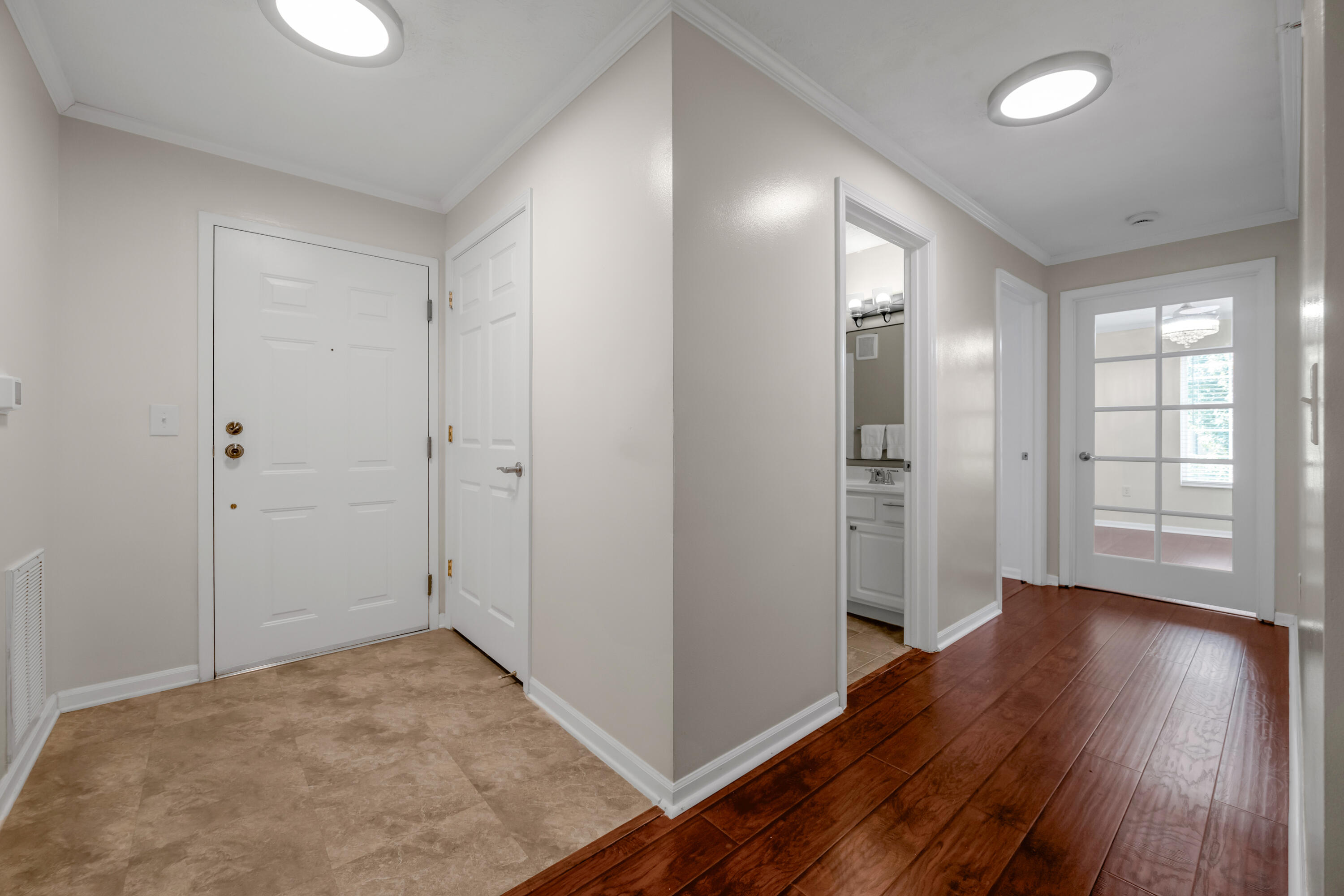 600 Vincent Way 2208 Property Photo 4