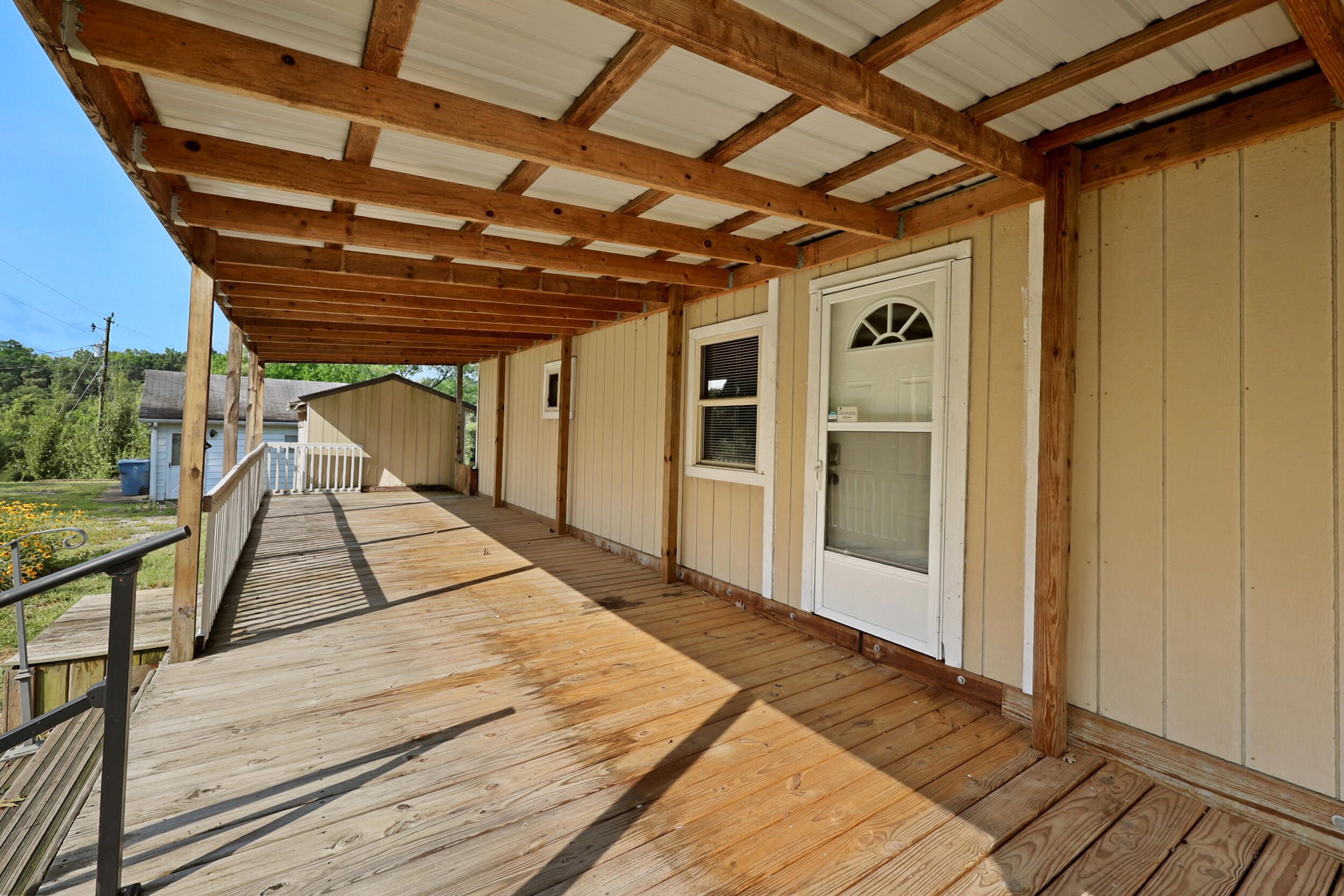 353 Mcfarland Drive Property Photo 4