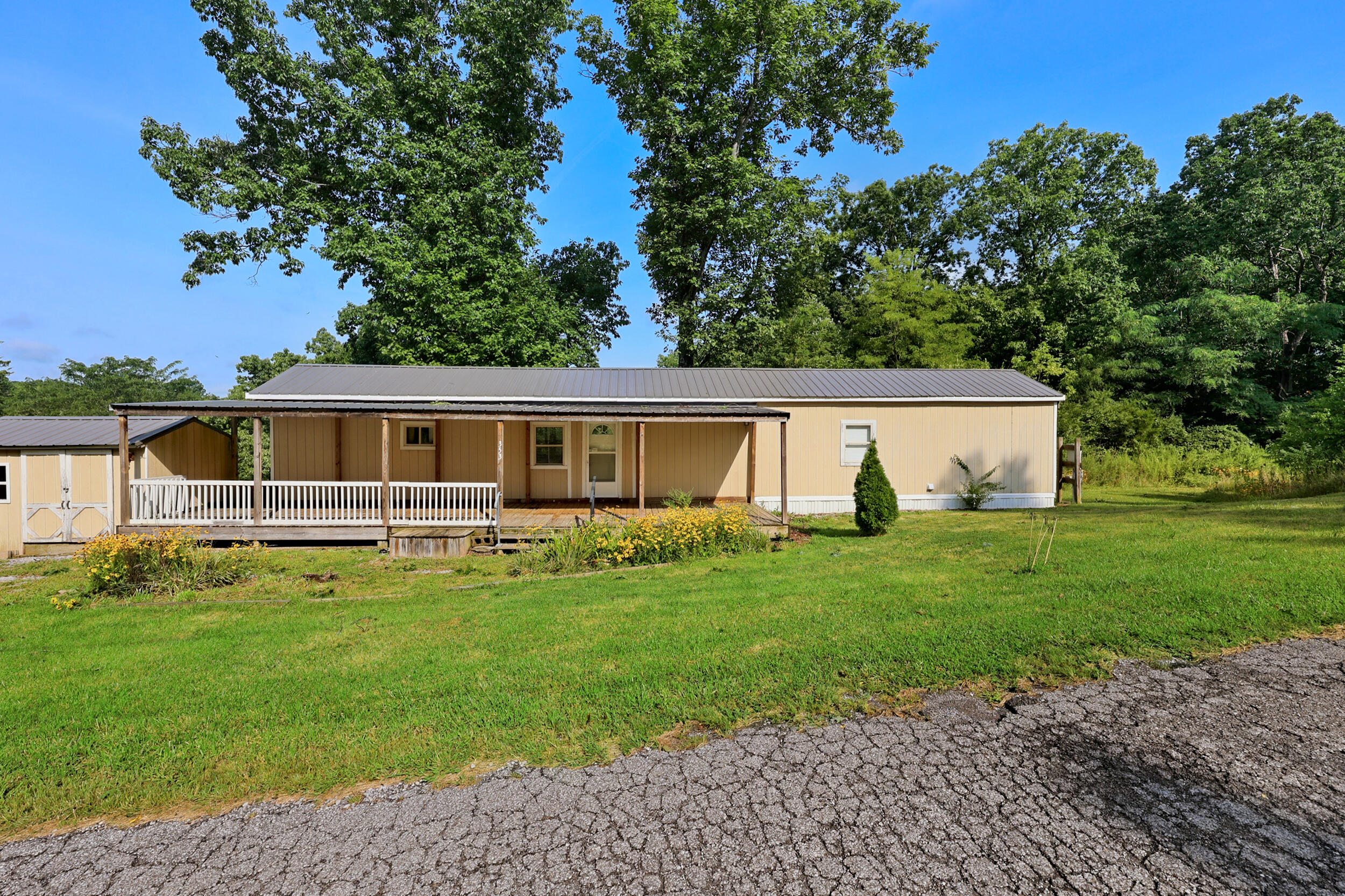 353 Mcfarland Drive Property Photo 6