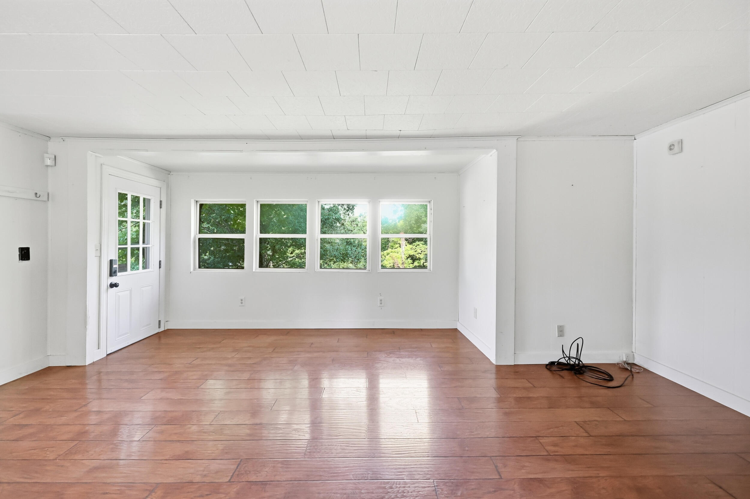 353 Mcfarland Drive Property Photo 8