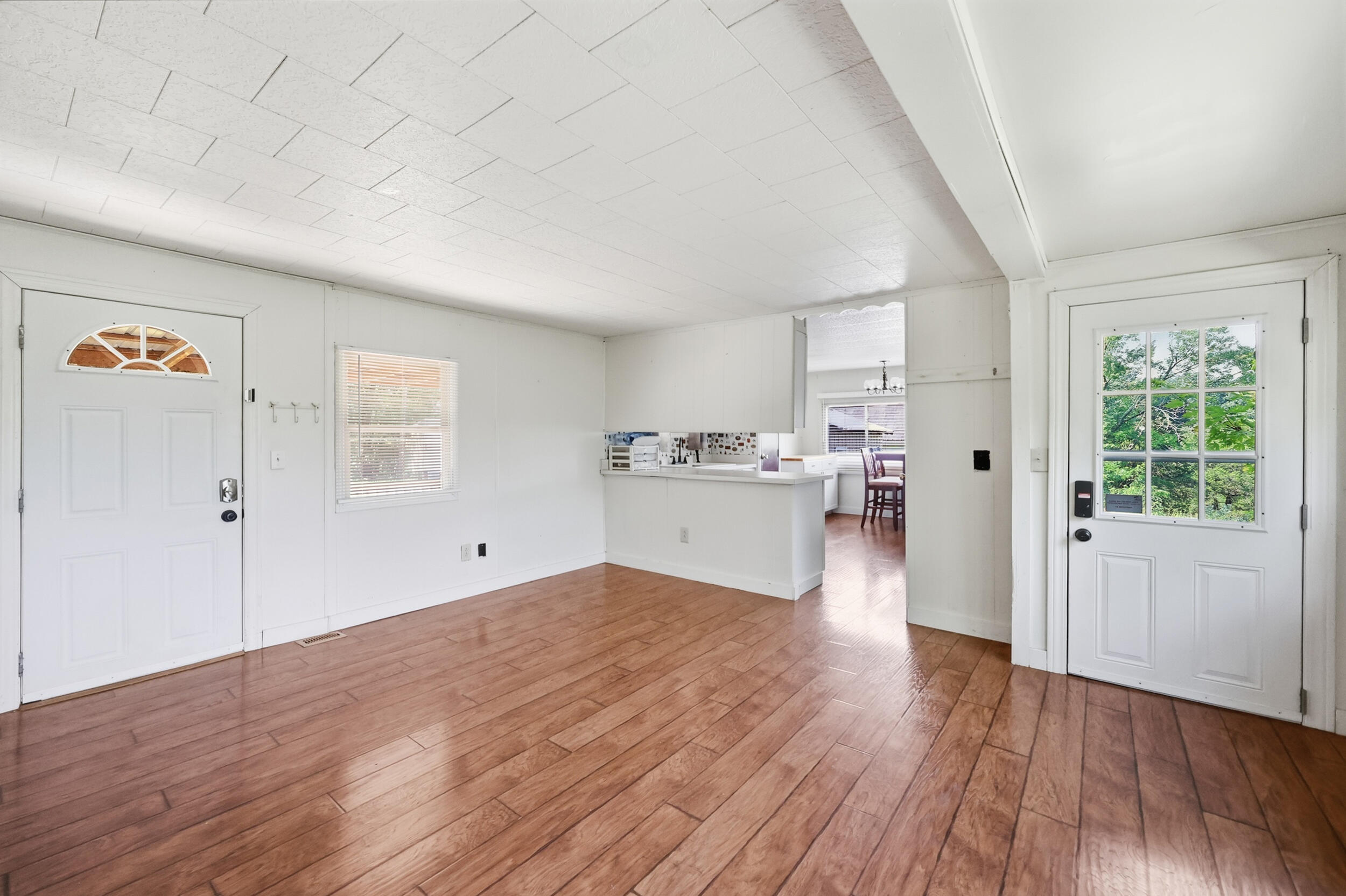 353 Mcfarland Drive Property Photo 11
