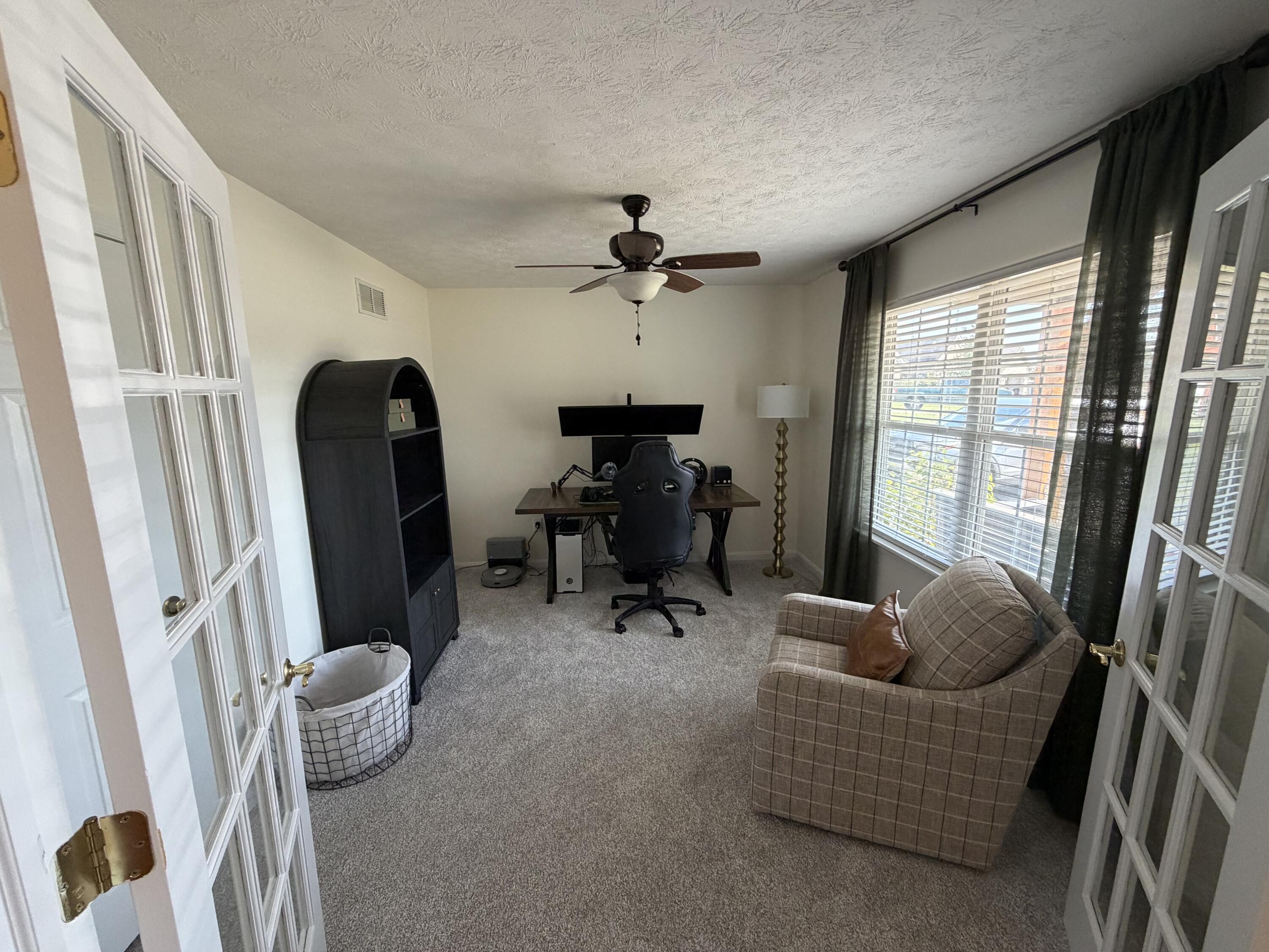 213 Kevin Drive Property Photo 3