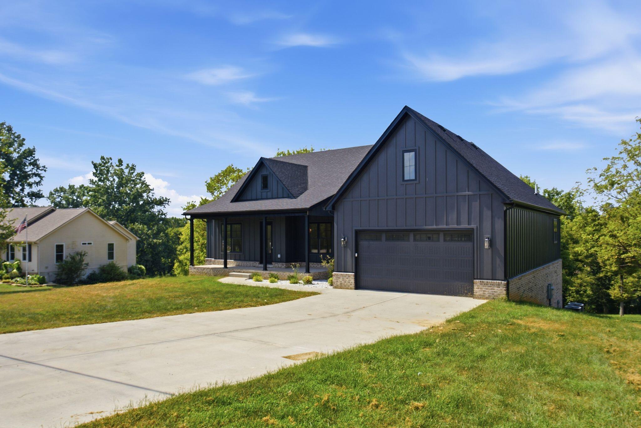 106 Sena Way Property Photo 4