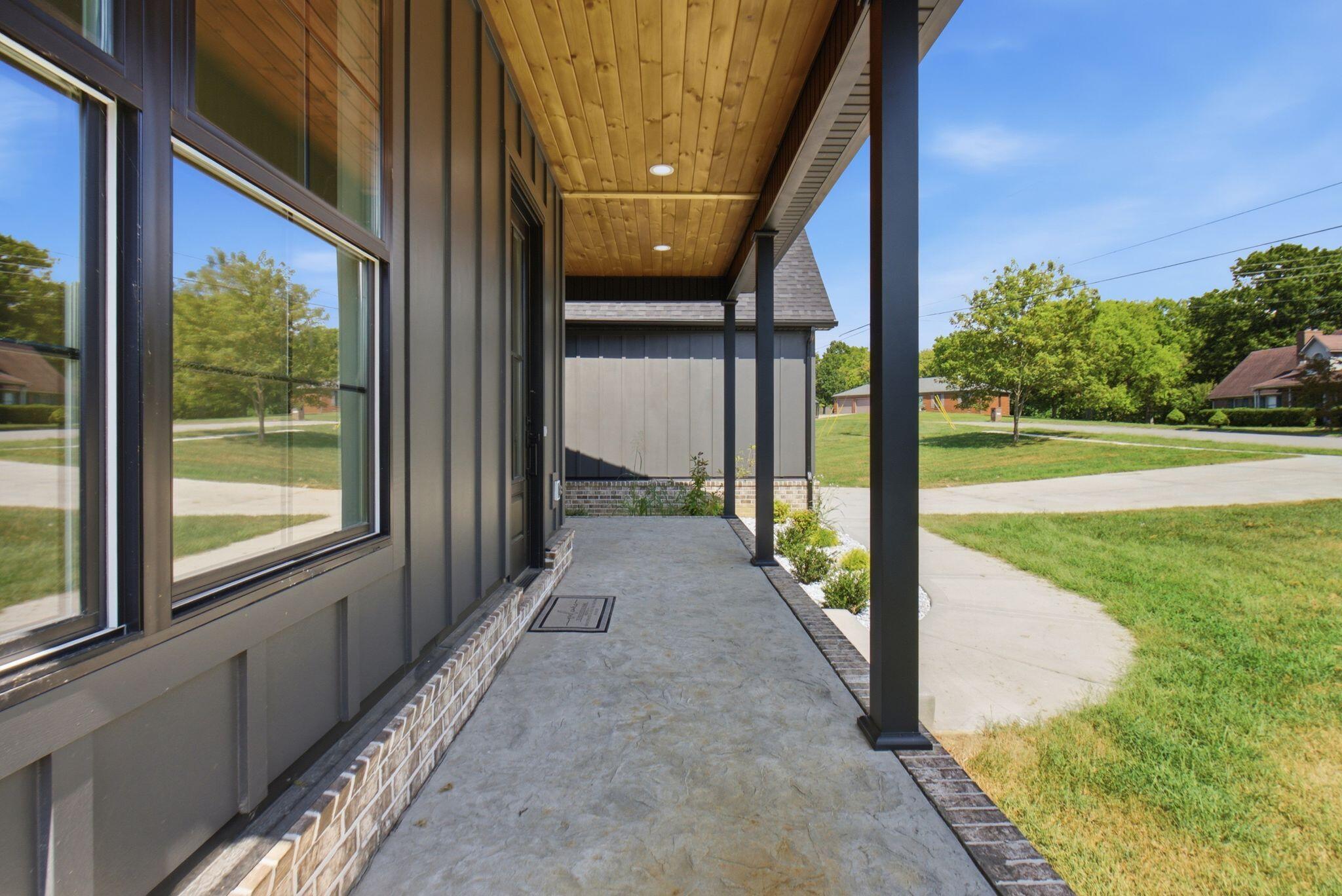 106 Sena Way Property Photo 7