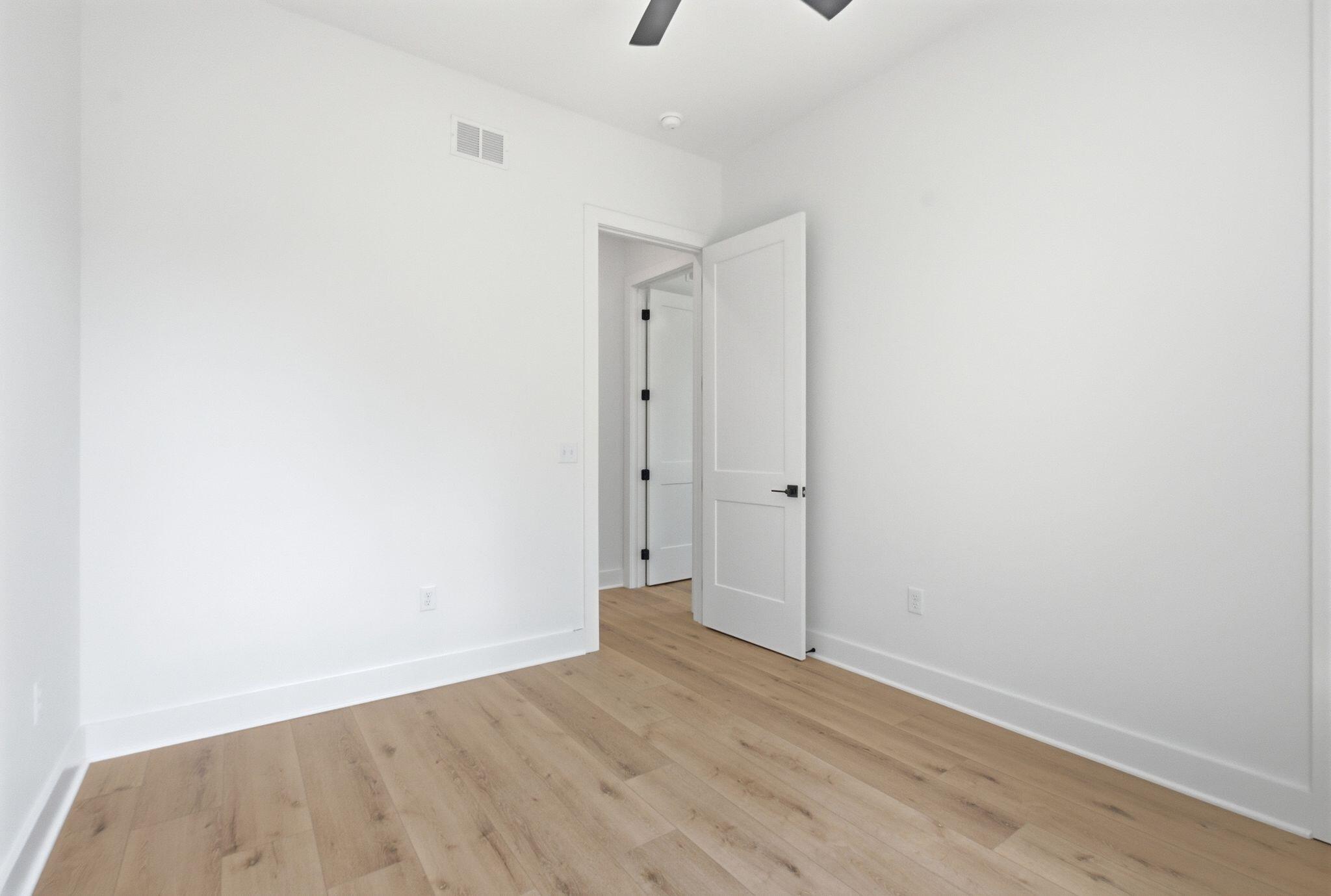 106 Sena Way Property Photo 26