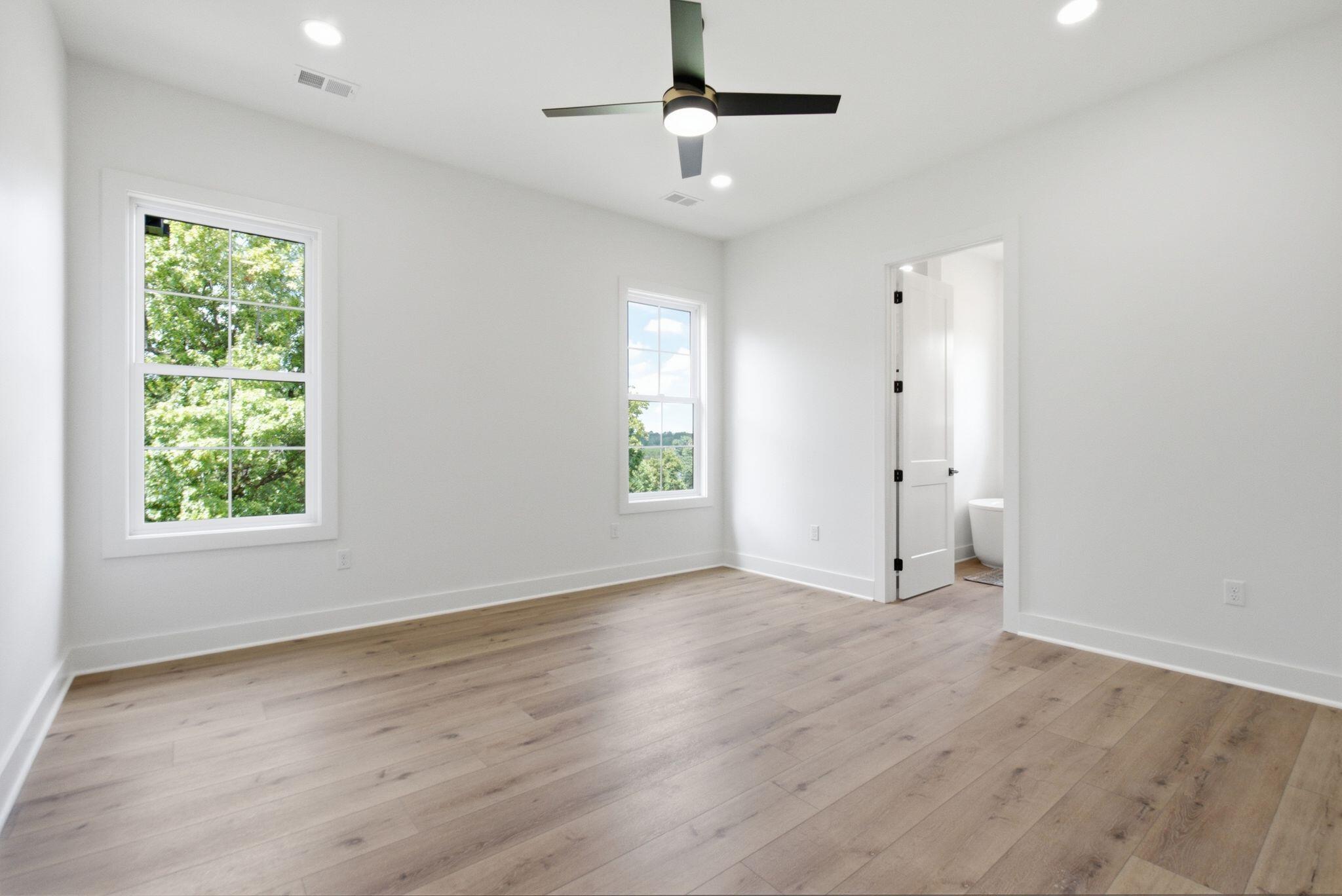 106 Sena Way Property Photo 33