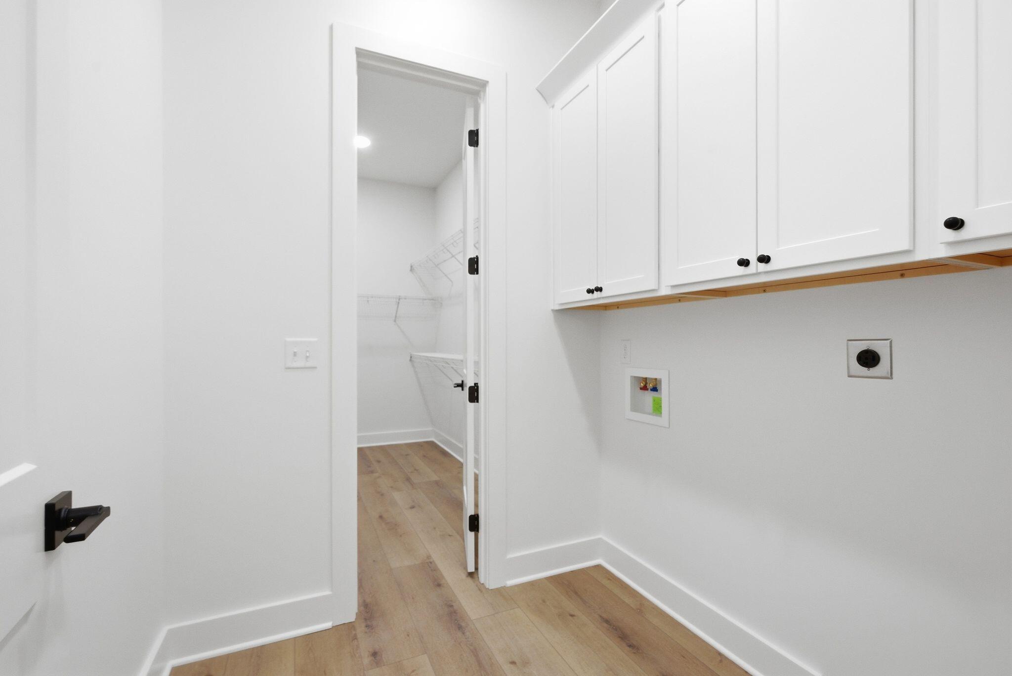 106 Sena Way Property Photo 41