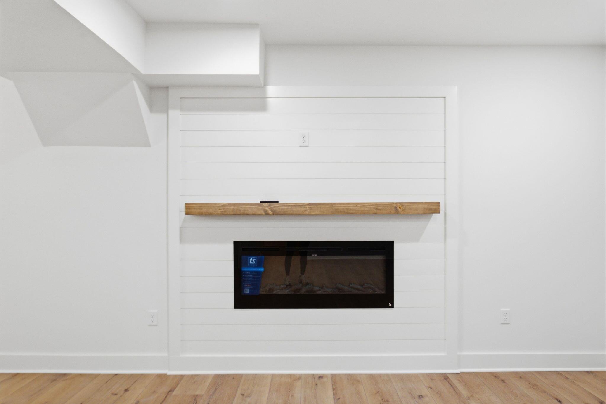 118 Oreda Drive Property Photo 11