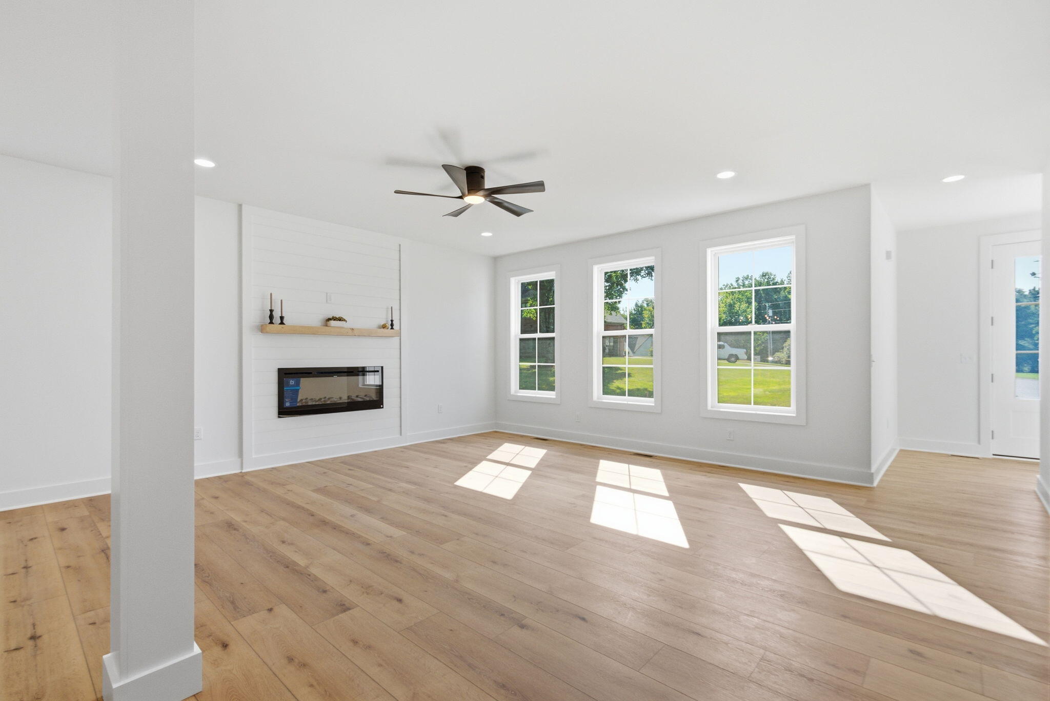 118 Oreda Drive Property Photo 14