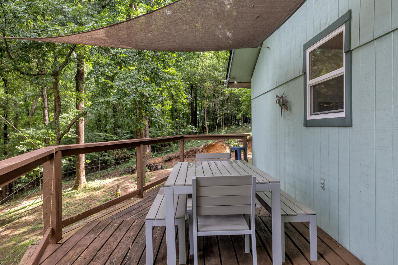 228 Apache Trail Property Photo 19