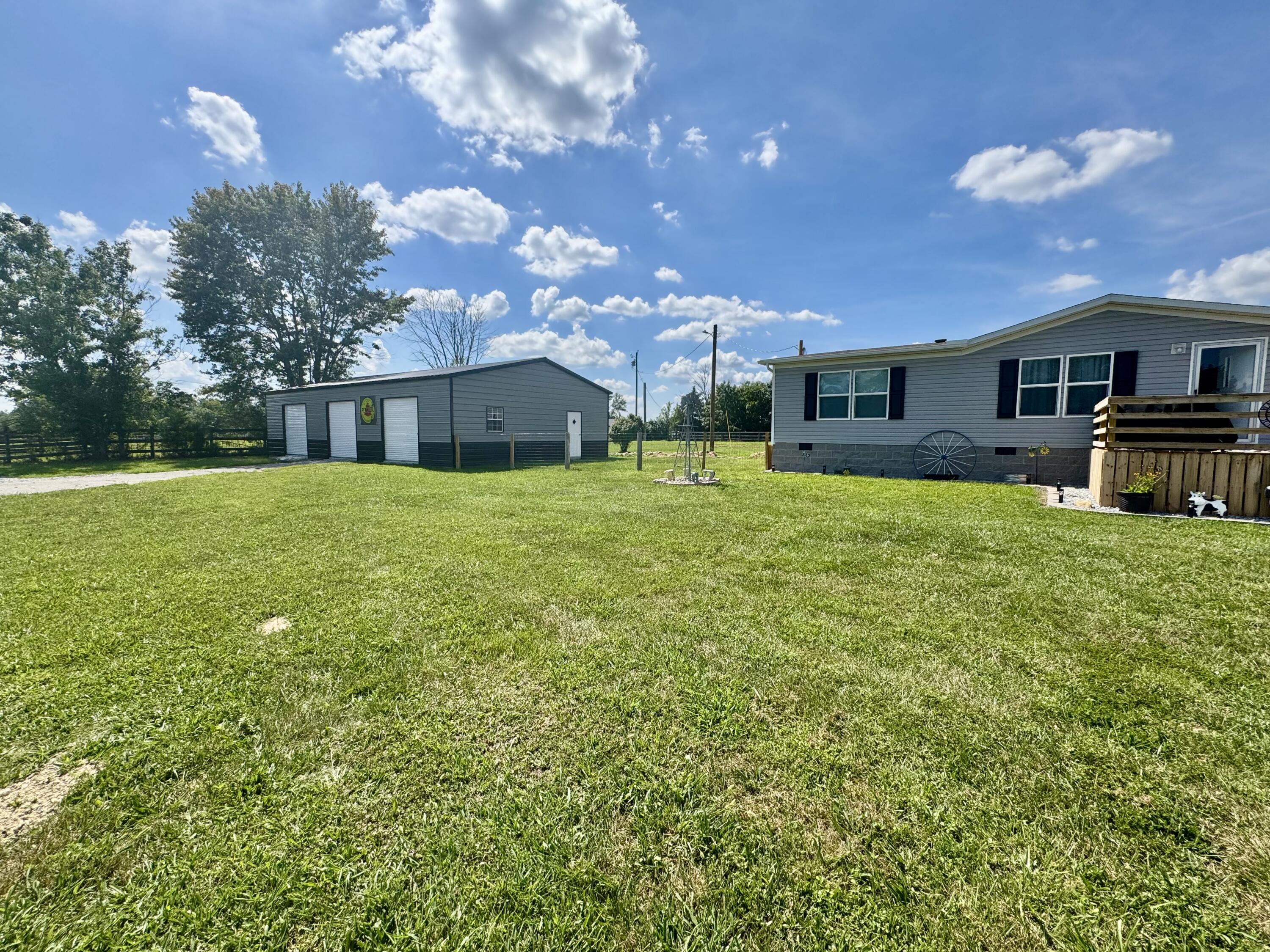 960 Charlie Norris Road Property Photo 3