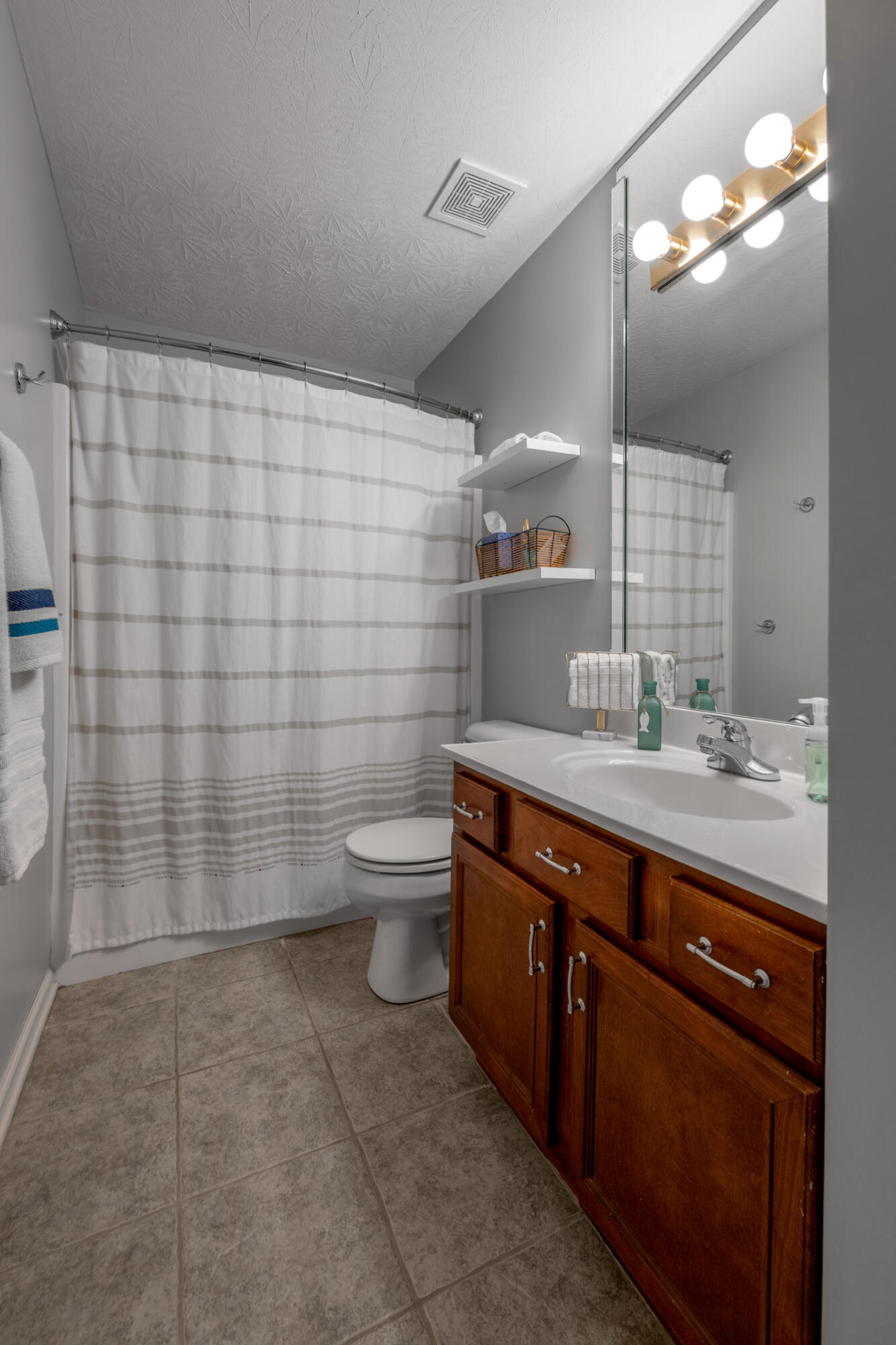 532 Meadowcrest Park Property Photo 21