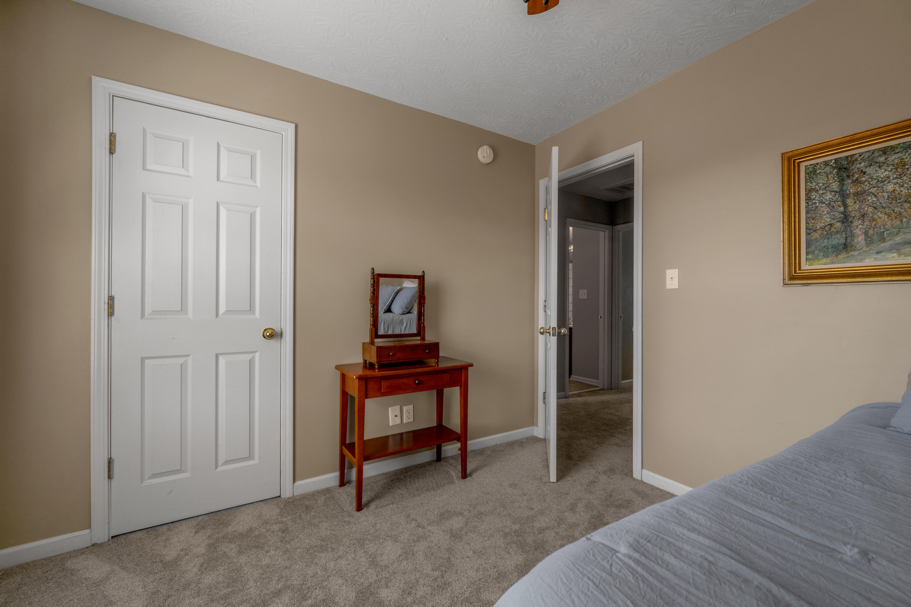 532 Meadowcrest Park Property Photo 34