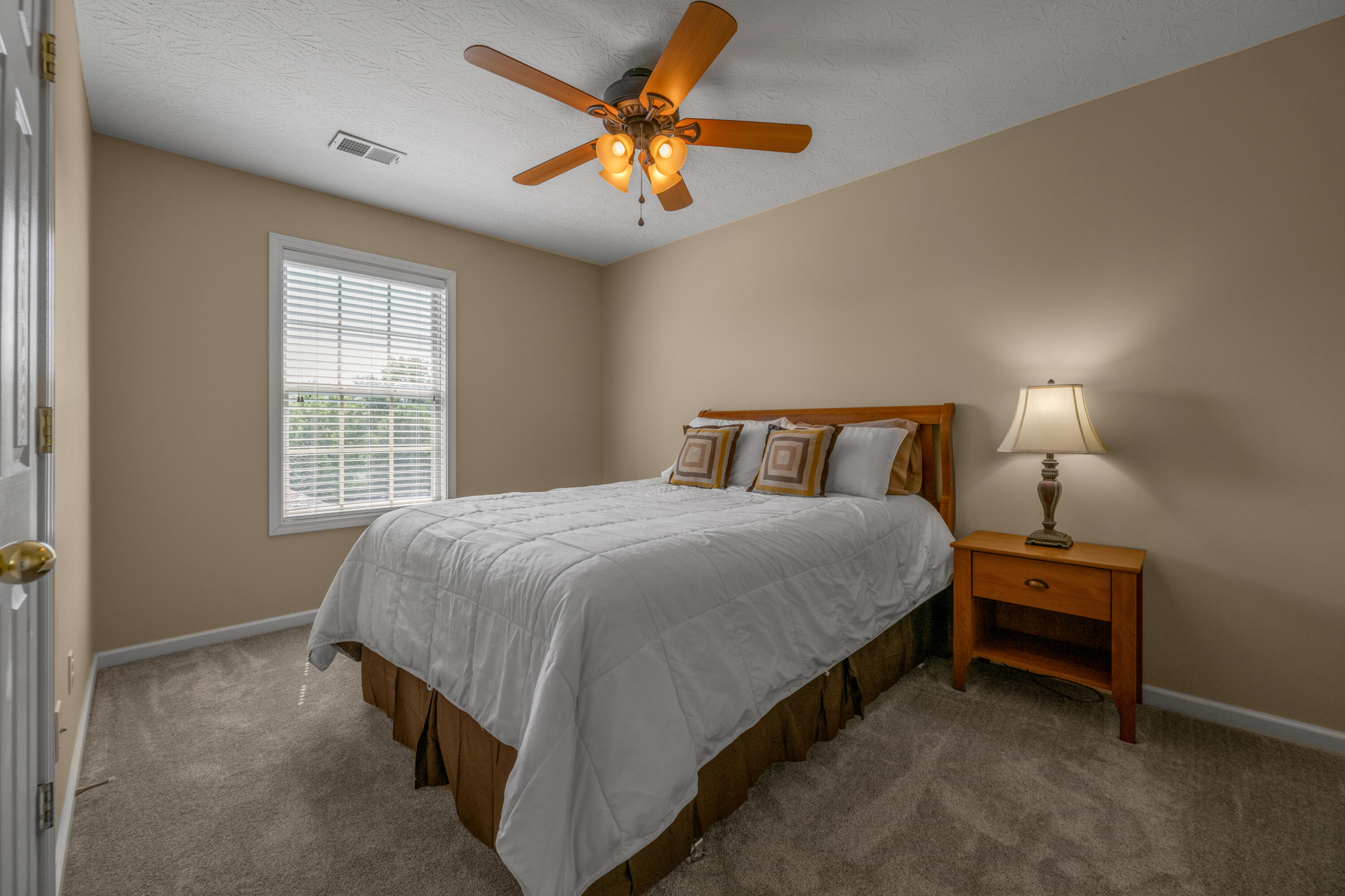 532 Meadowcrest Park Property Photo 38