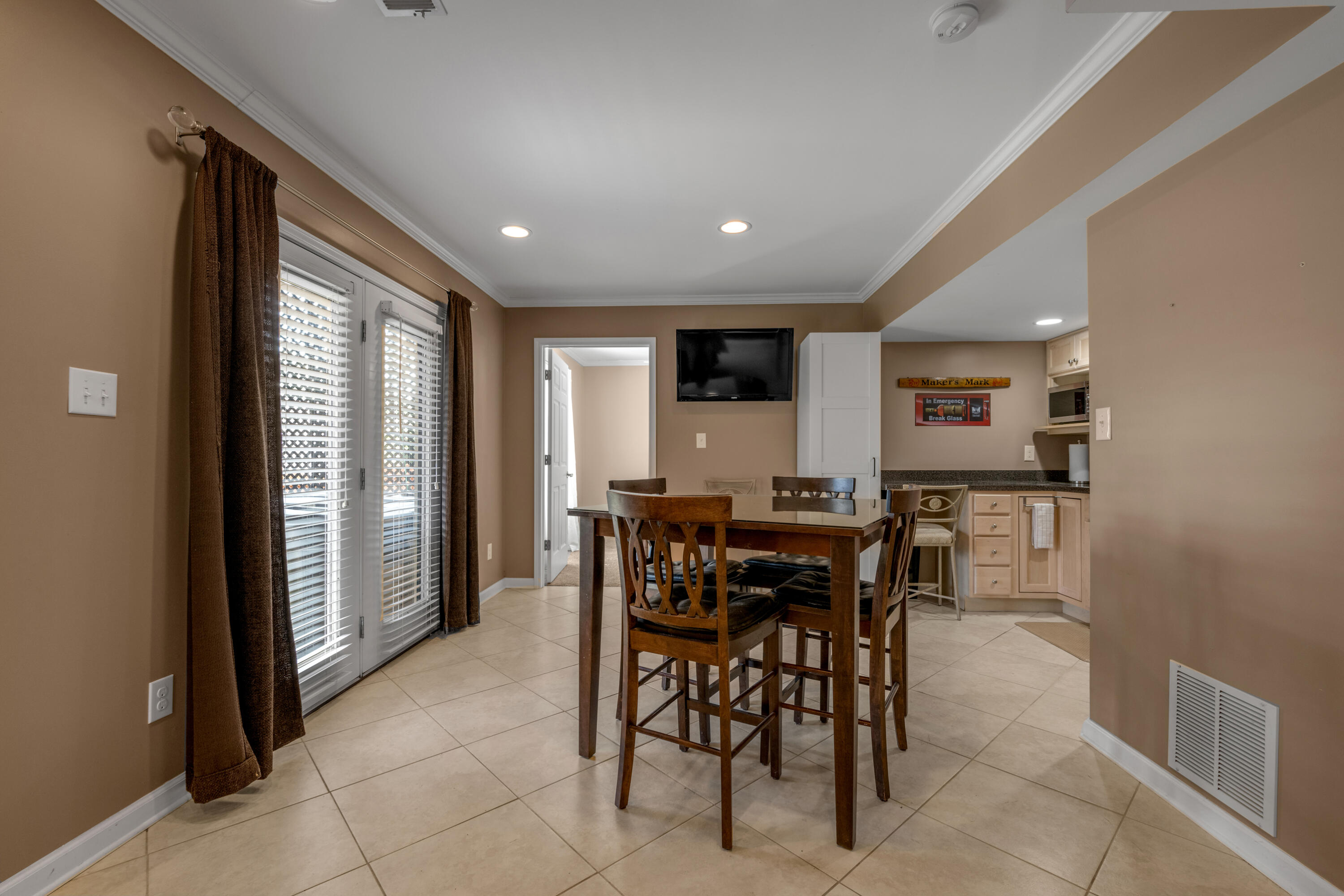 532 Meadowcrest Park Property Photo 44