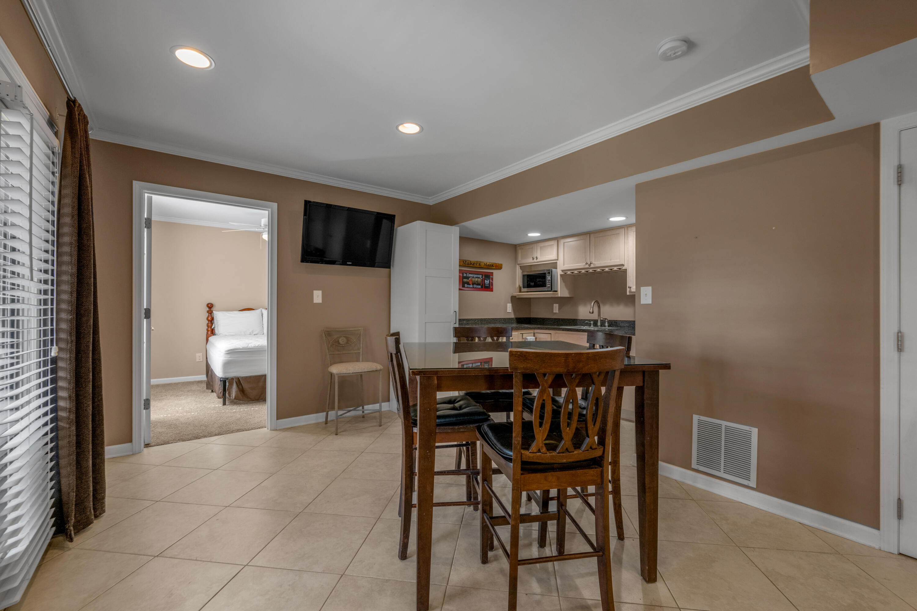 532 Meadowcrest Park Property Photo 45