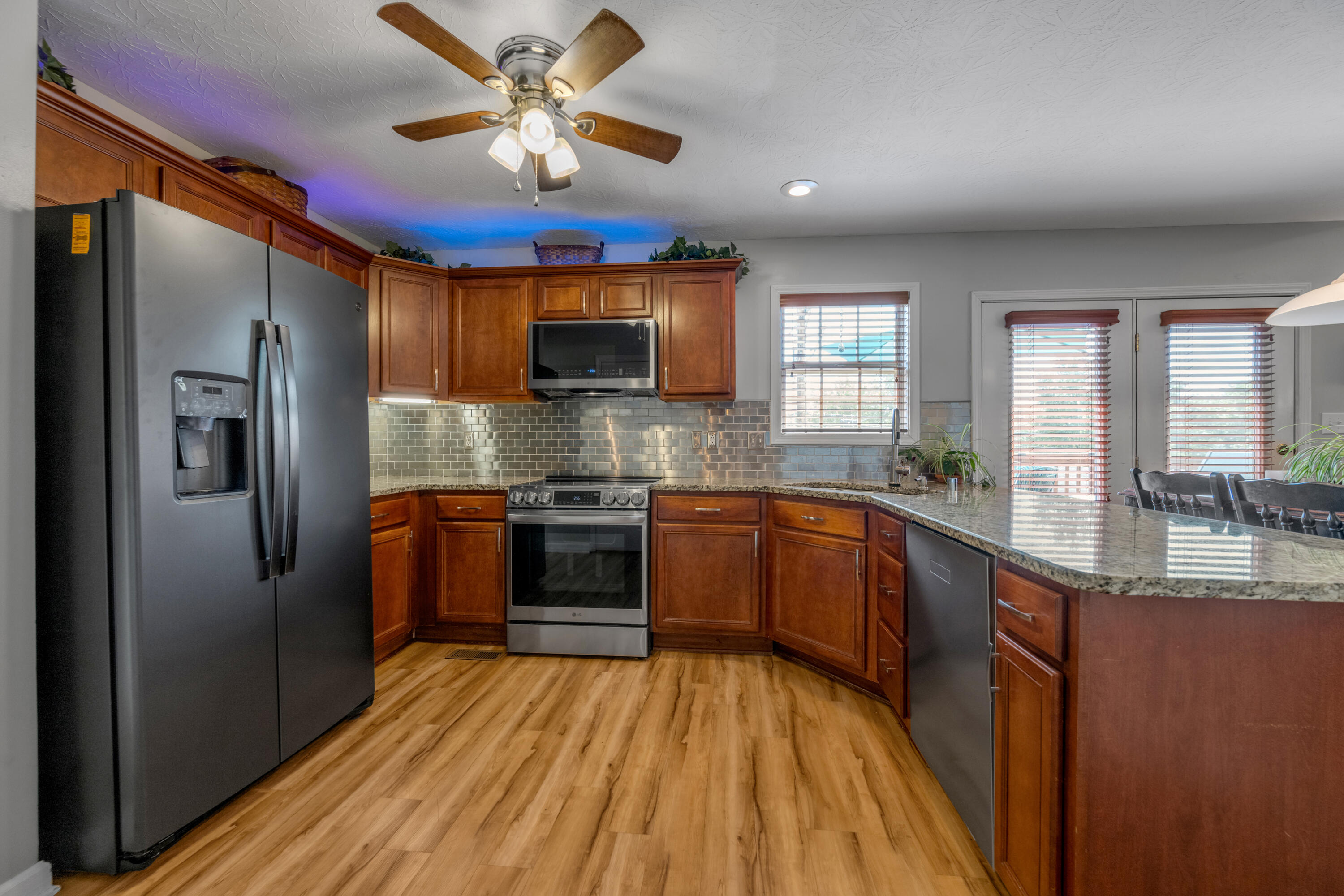 532 Meadowcrest Park Property Photo 70