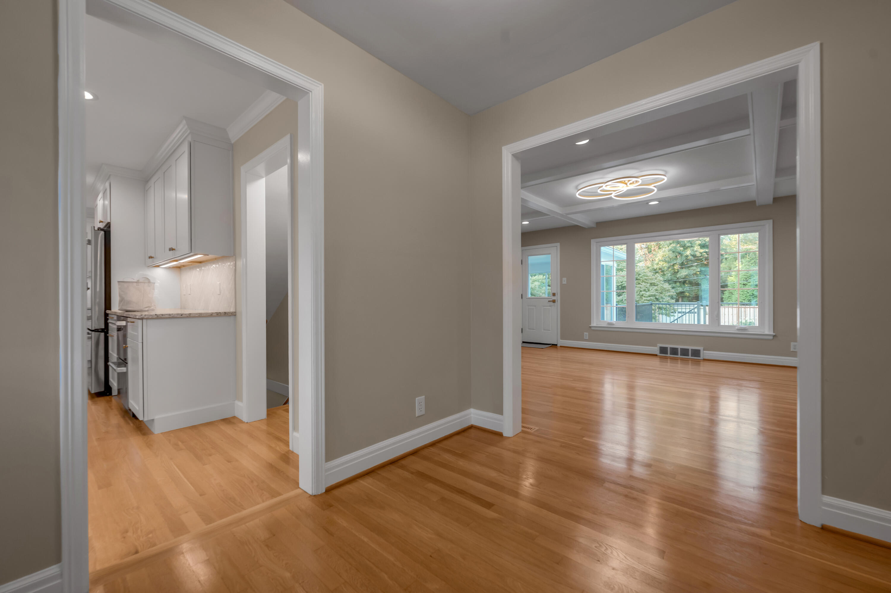 1820 Richmond Road Property Photo 4