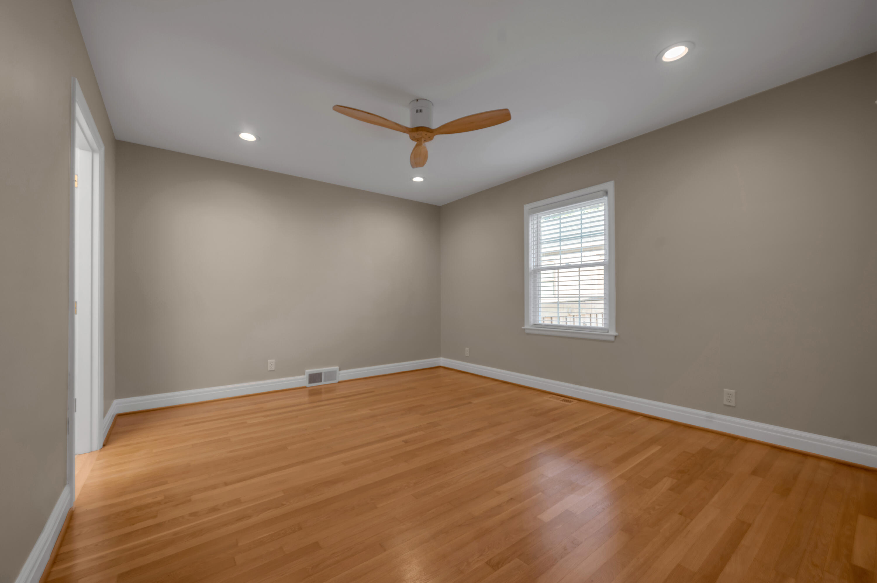 1820 Richmond Road Property Photo 23