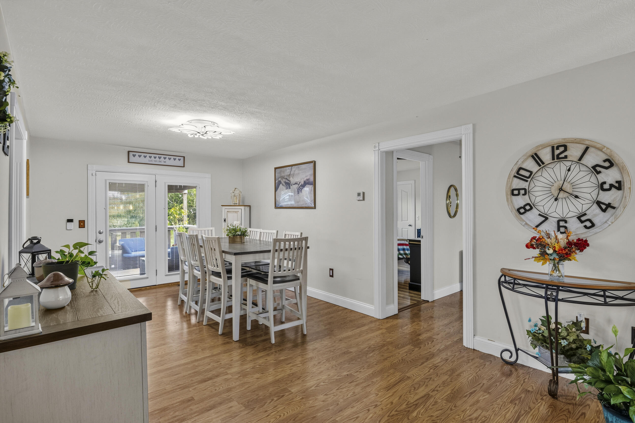425 Tobiano Drive Property Photo 6