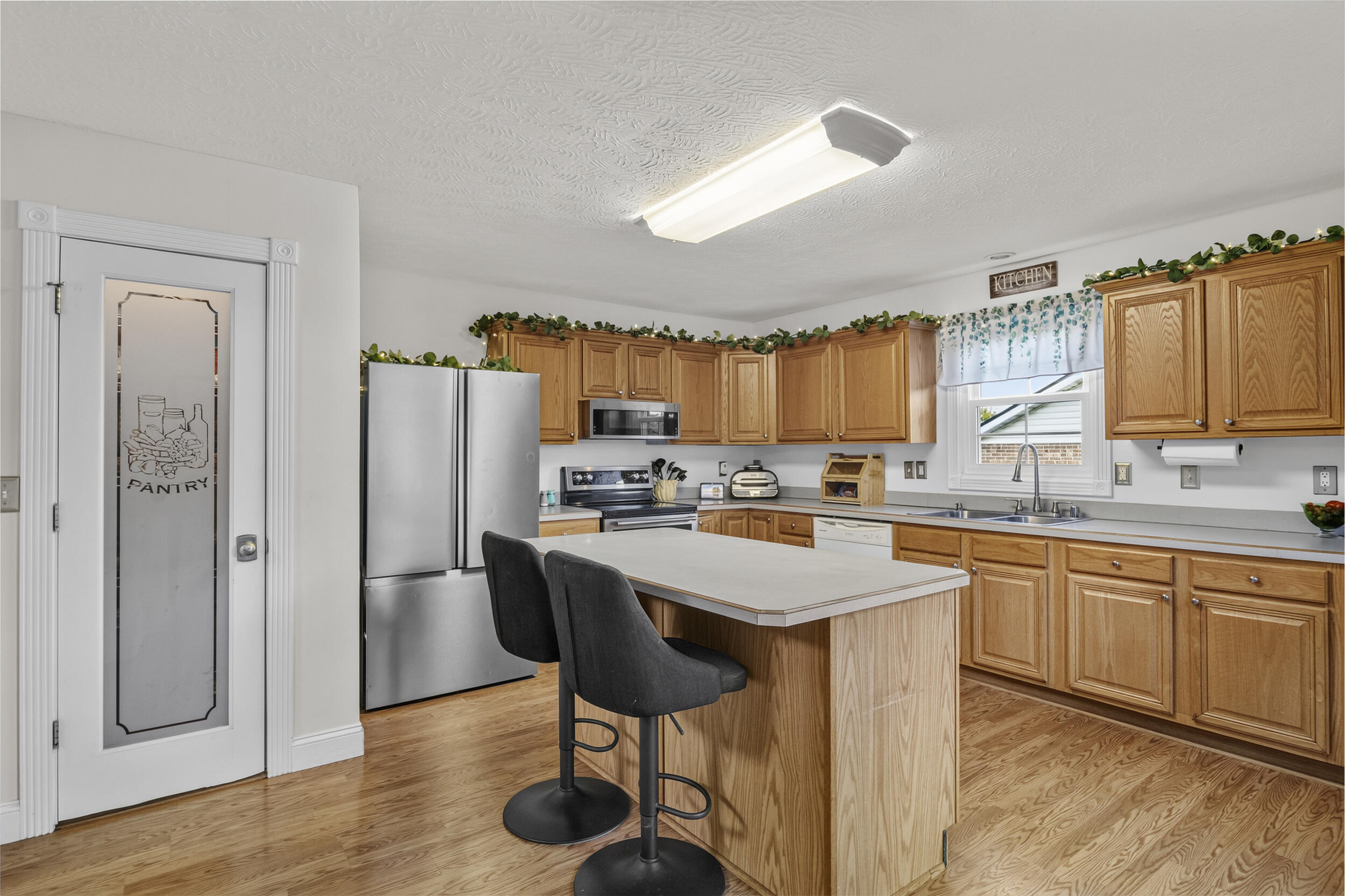 425 Tobiano Drive Property Photo 12
