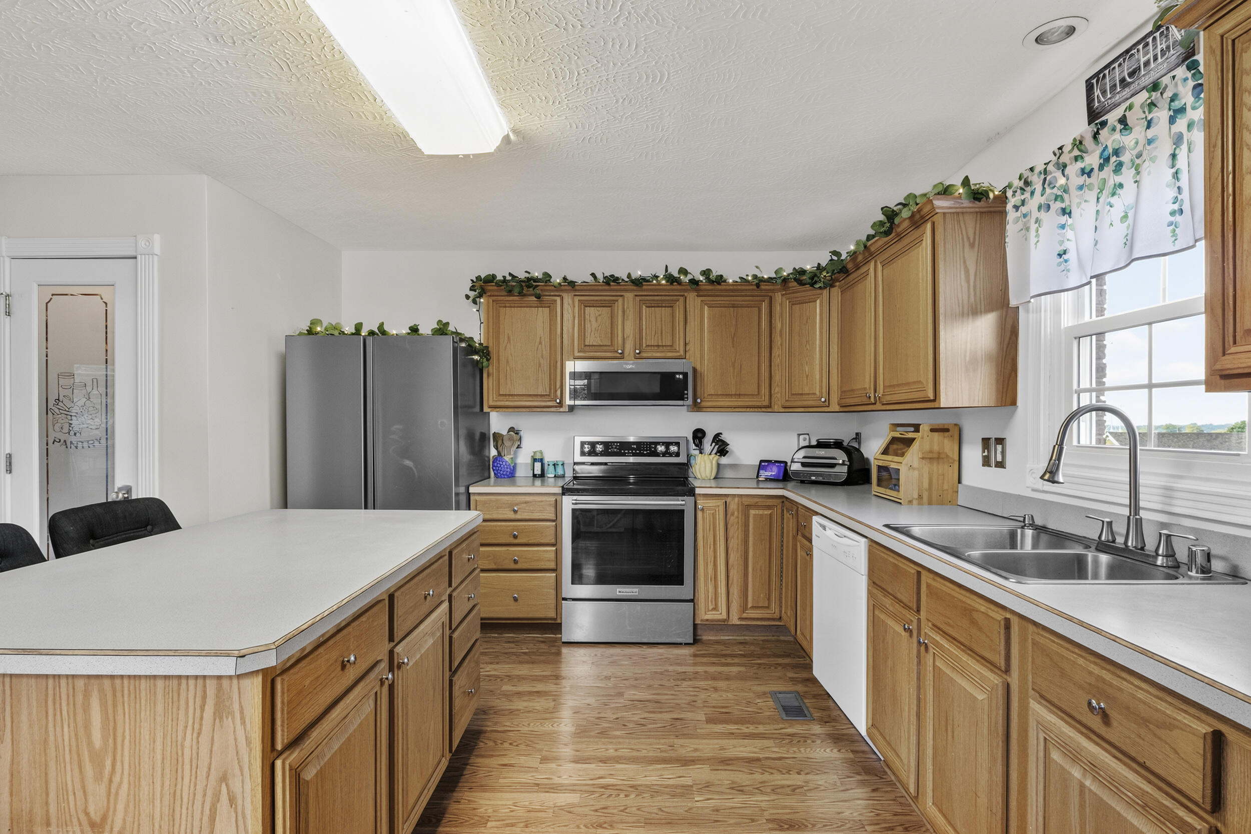 425 Tobiano Drive Property Photo 14