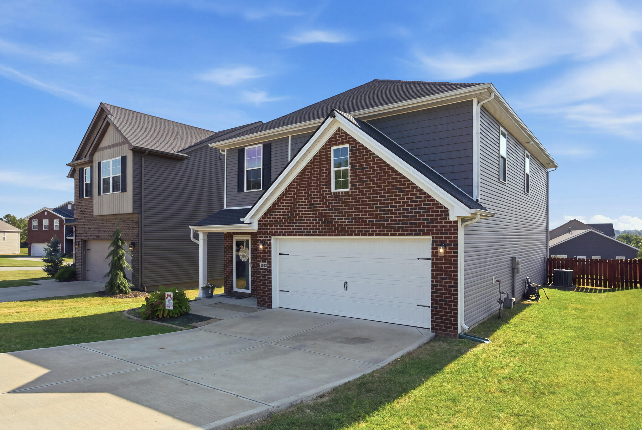 208 Sinclair Court Property Photo 6