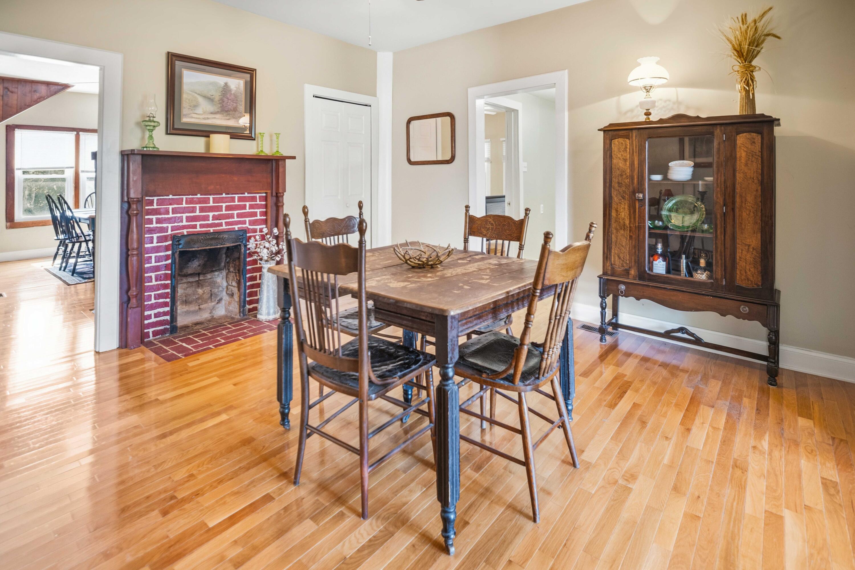 130 Lake Forest Drive Property Photo 15