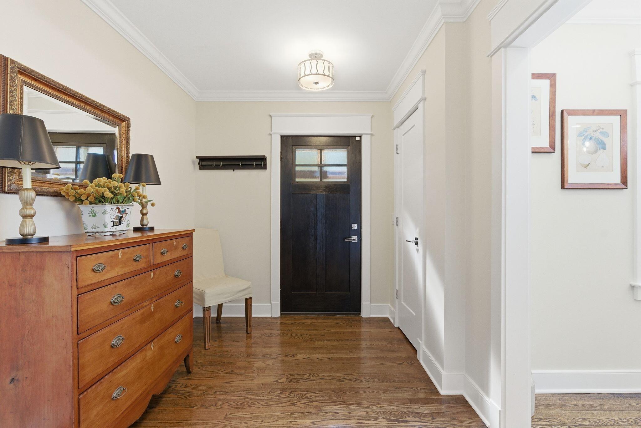 403 Chinoe Road Property Photo 8
