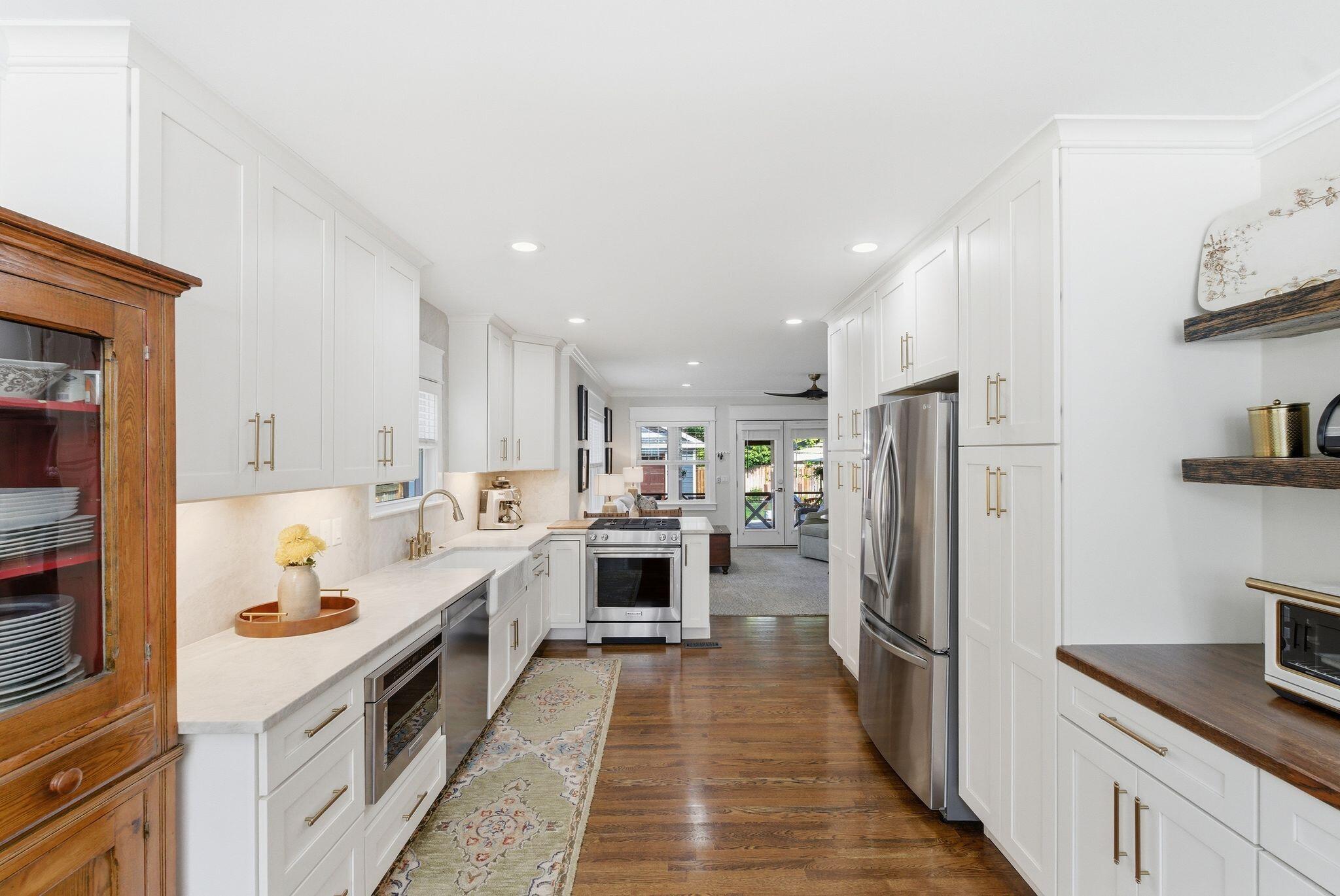 403 Chinoe Road Property Photo 17