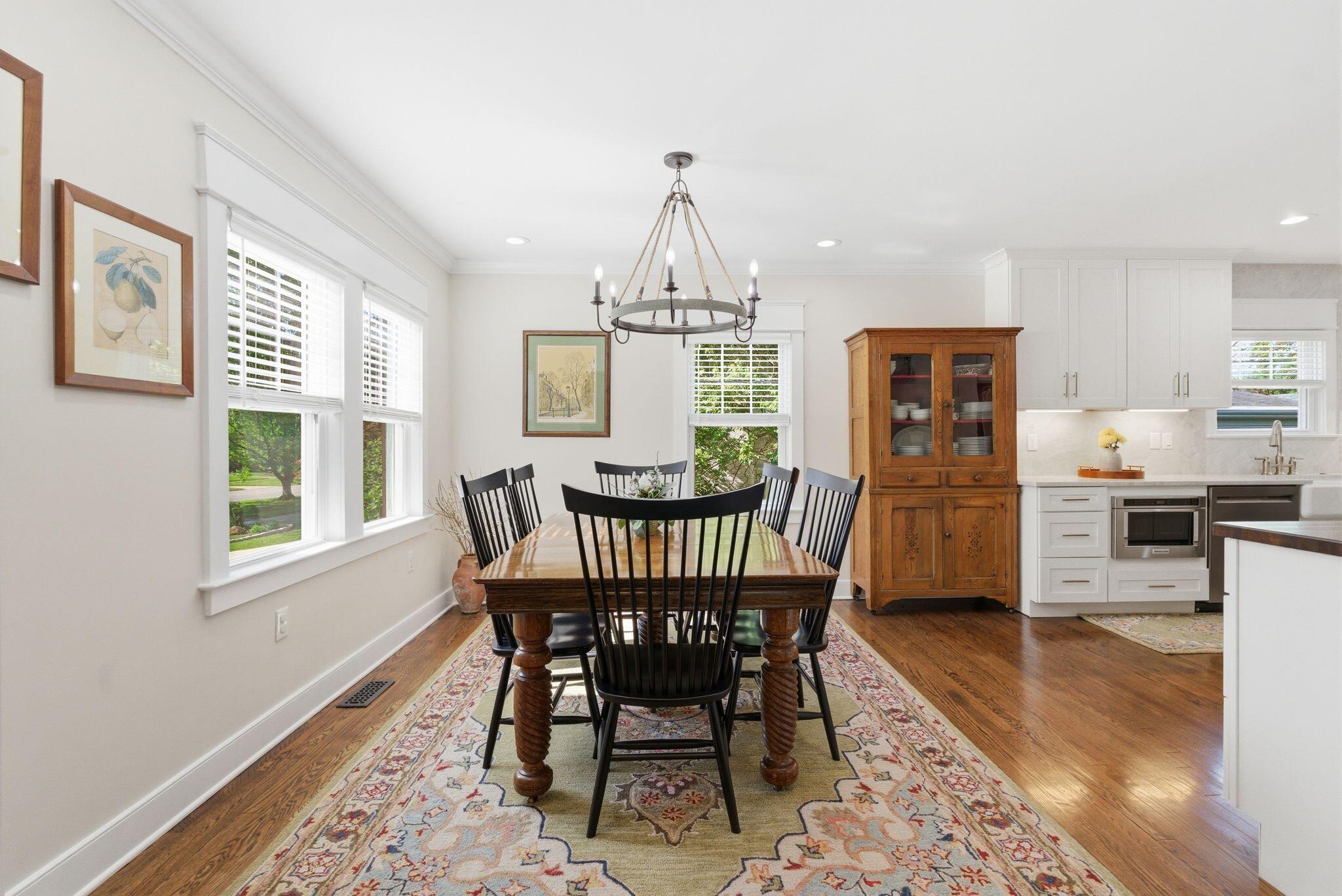 403 Chinoe Road Property Photo 24