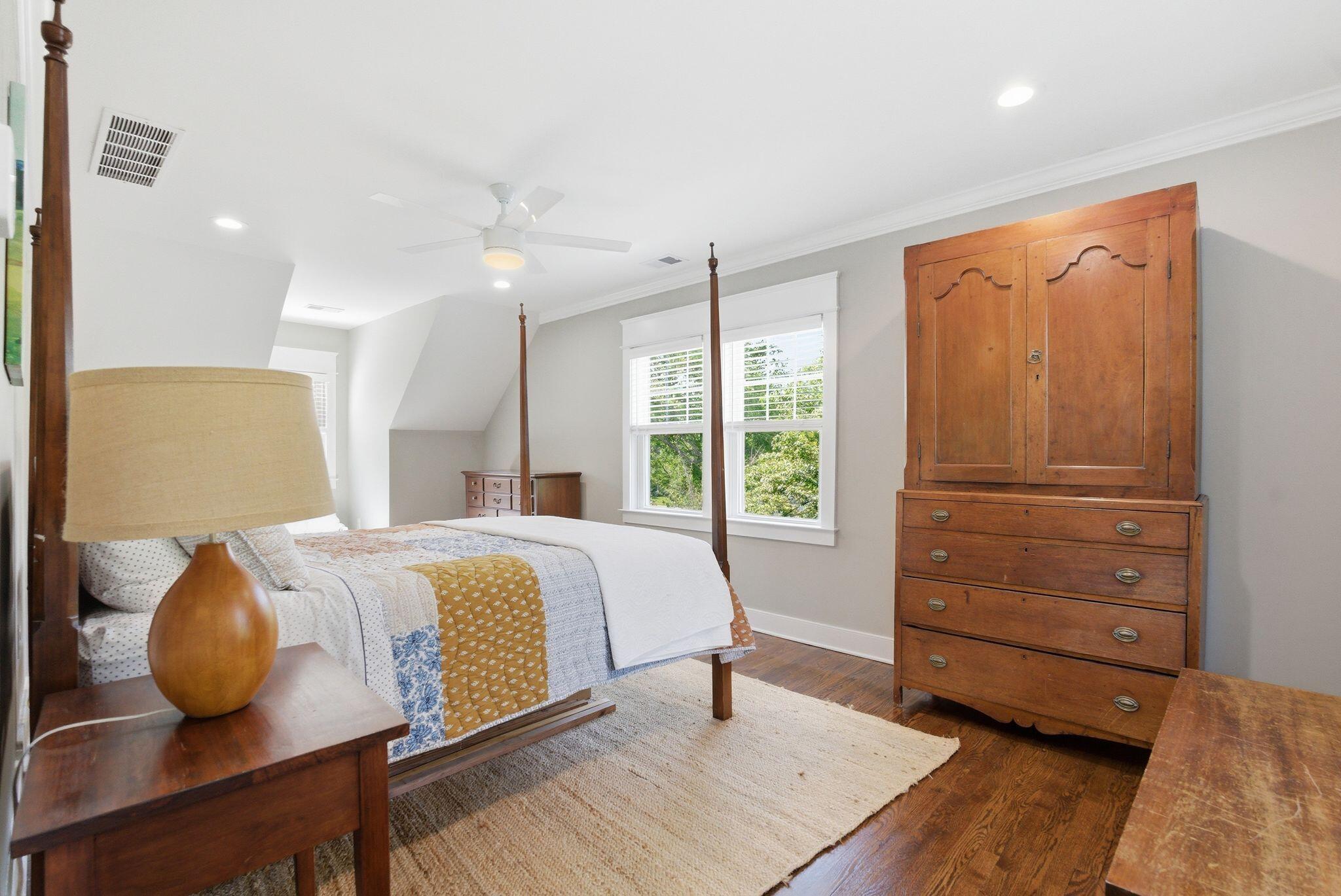 403 Chinoe Road Property Photo 33