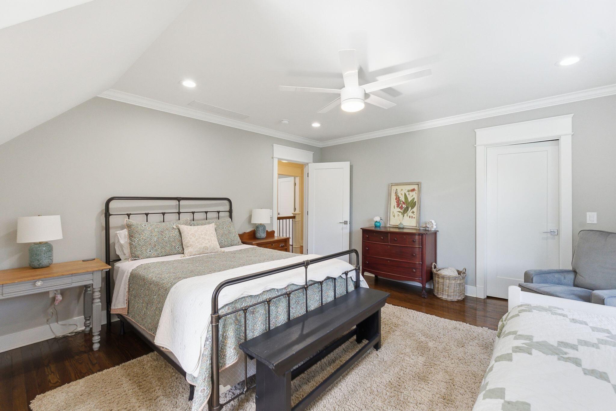 403 Chinoe Road Property Photo 38