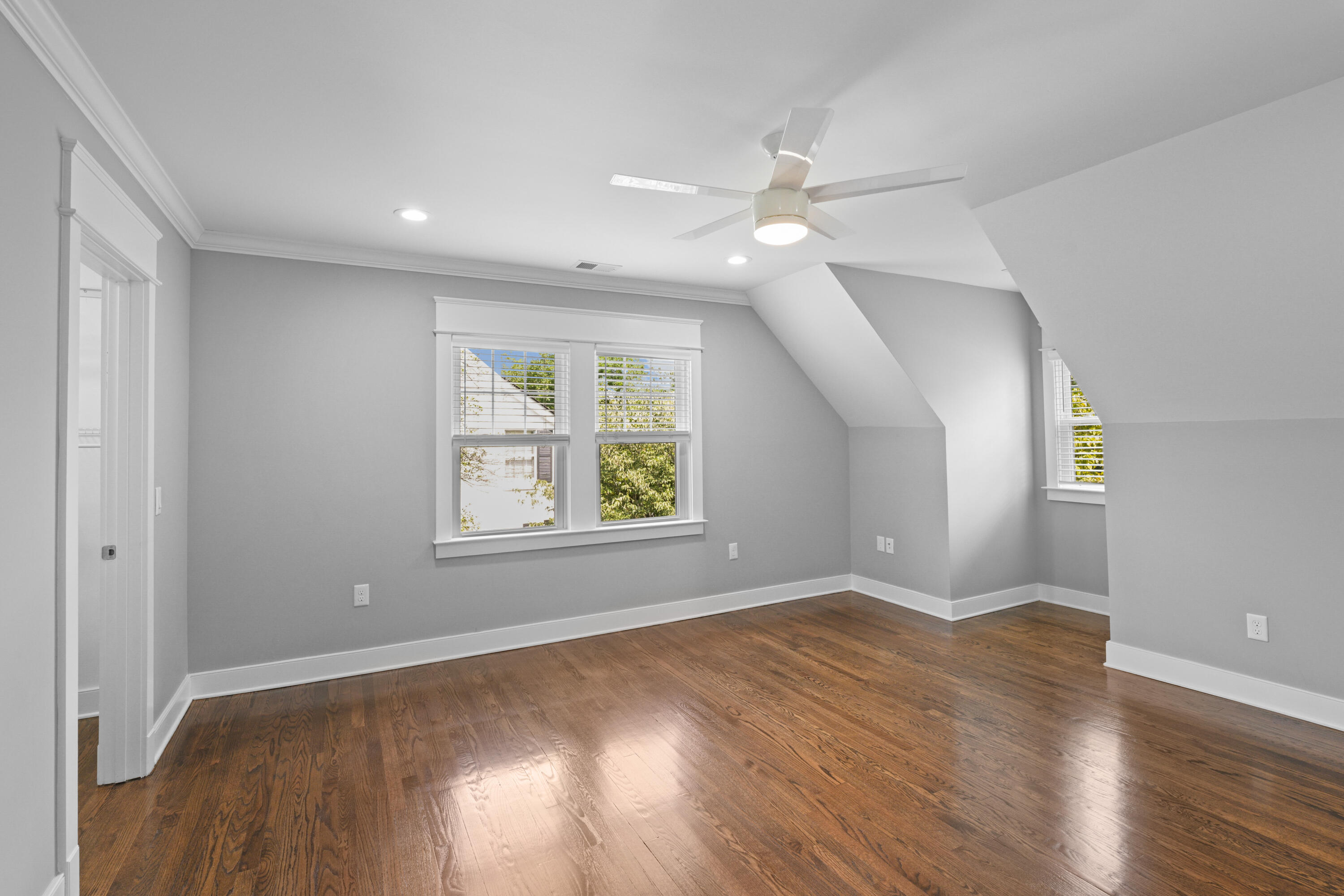 403 Chinoe Road Property Photo 44