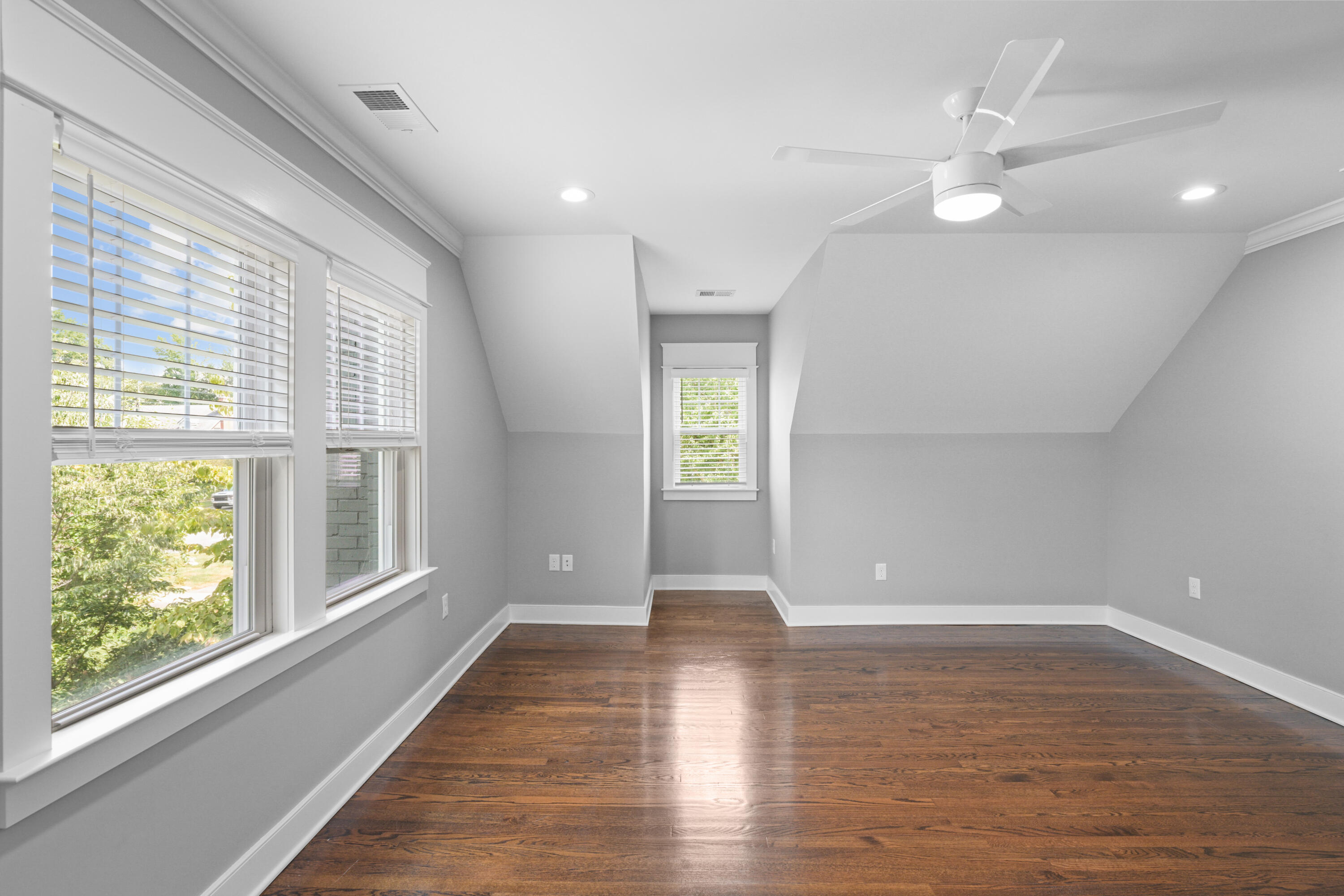 403 Chinoe Road Property Photo 45