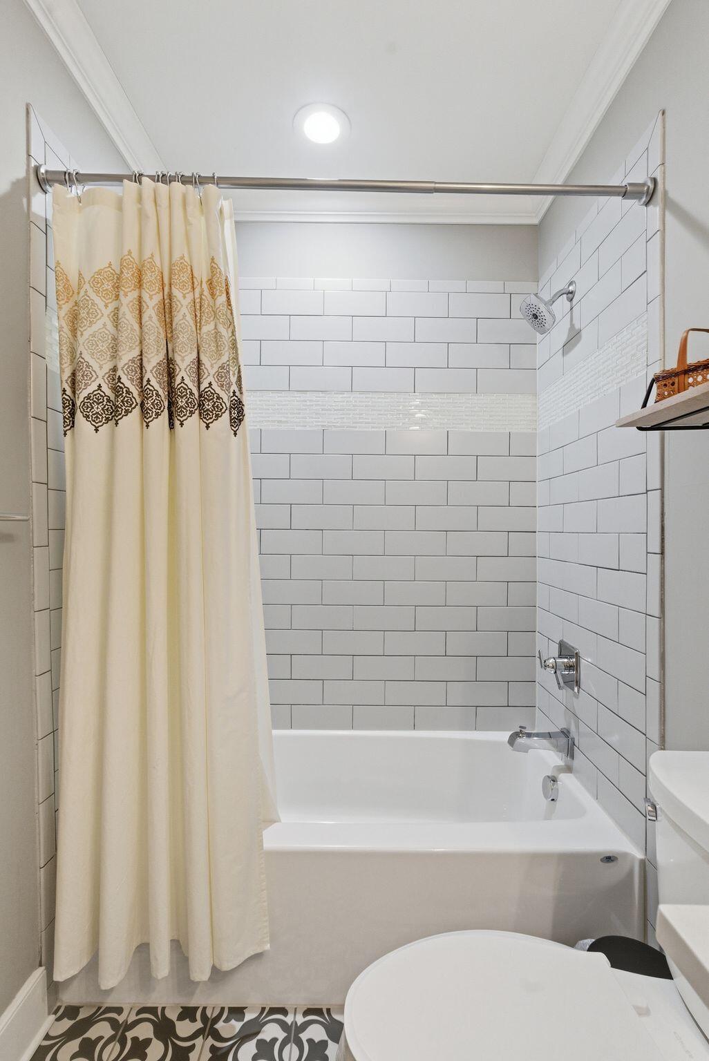 403 Chinoe Road Property Photo 46
