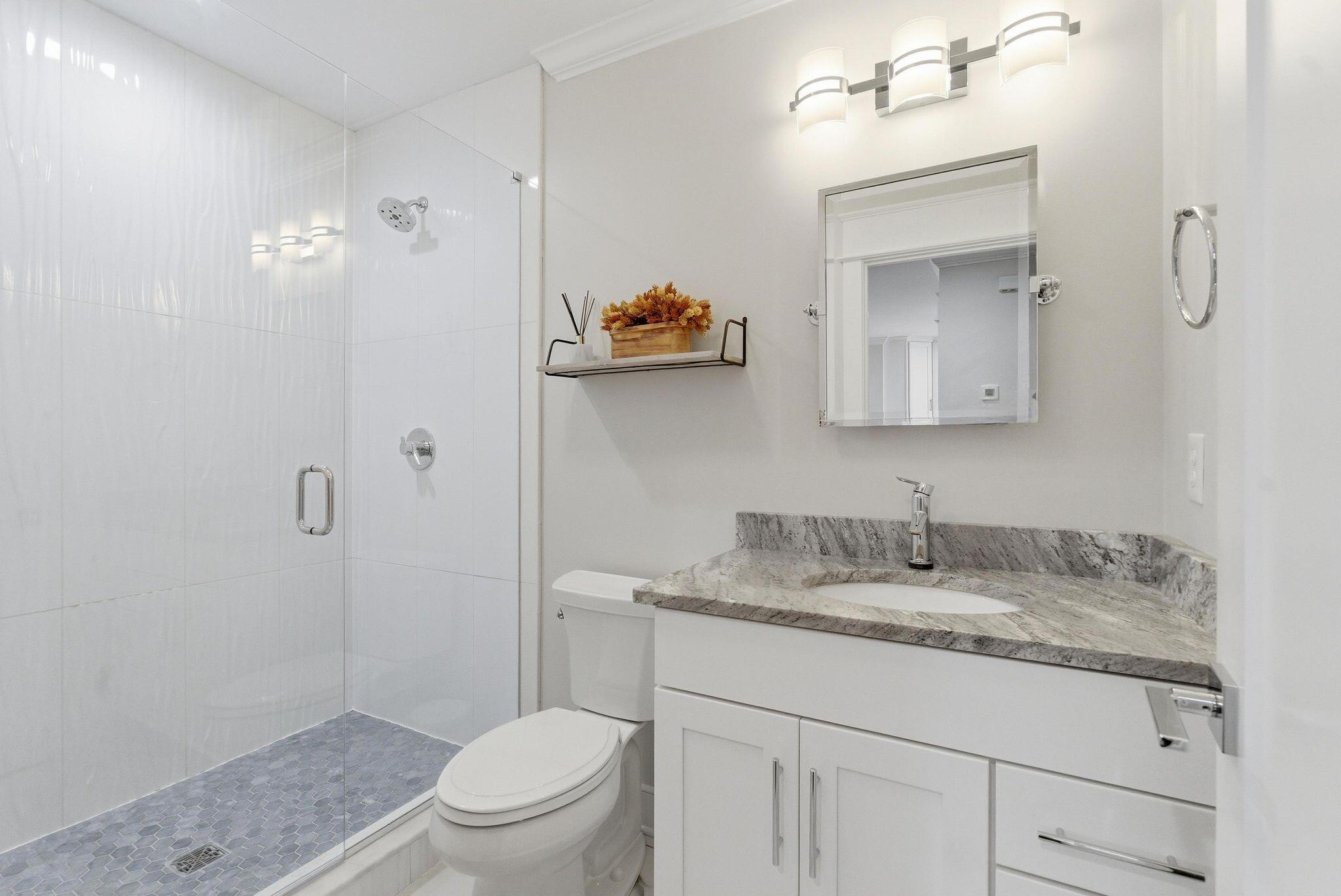 403 Chinoe Road Property Photo 48