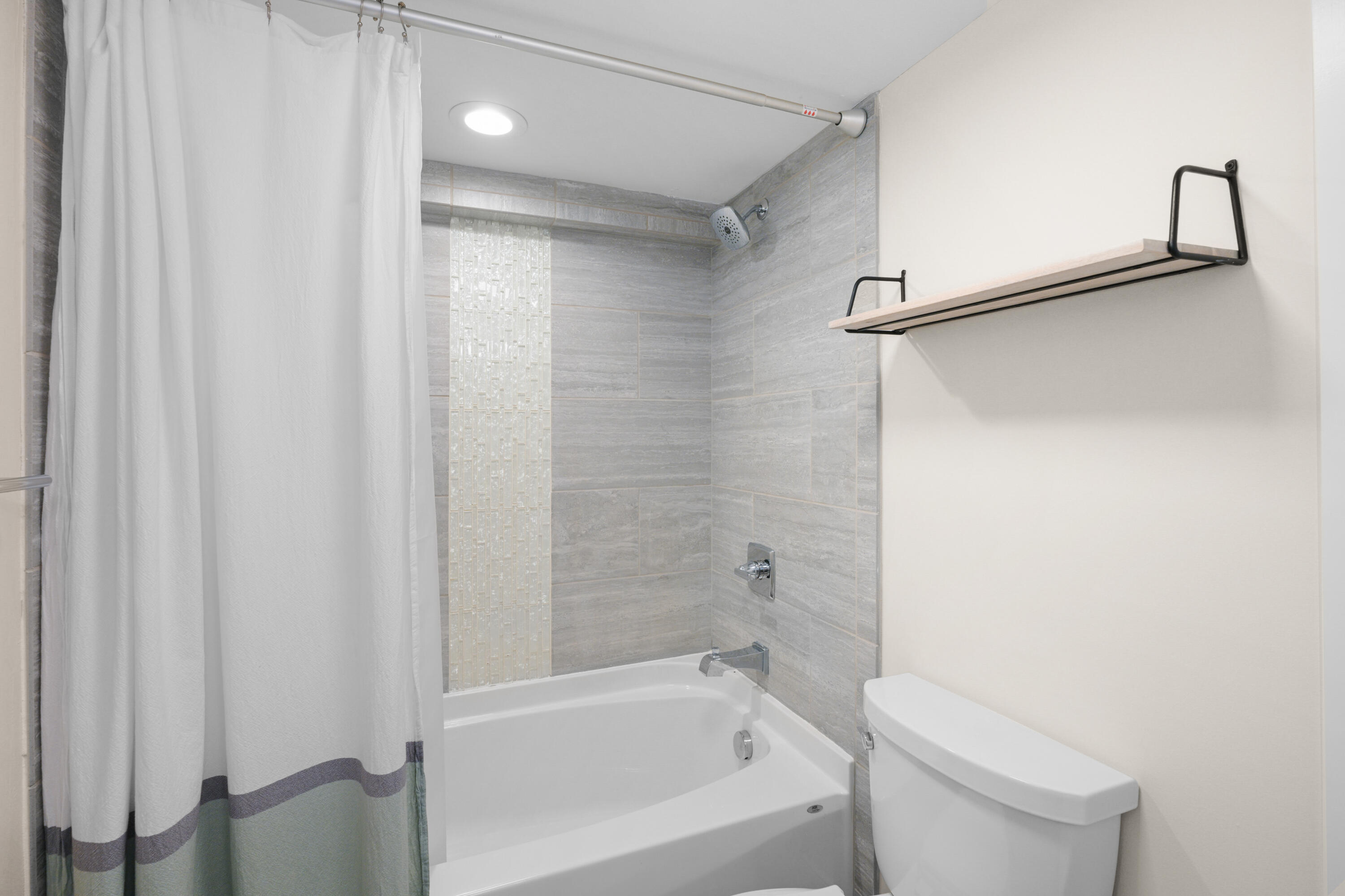 403 Chinoe Road Property Photo 54