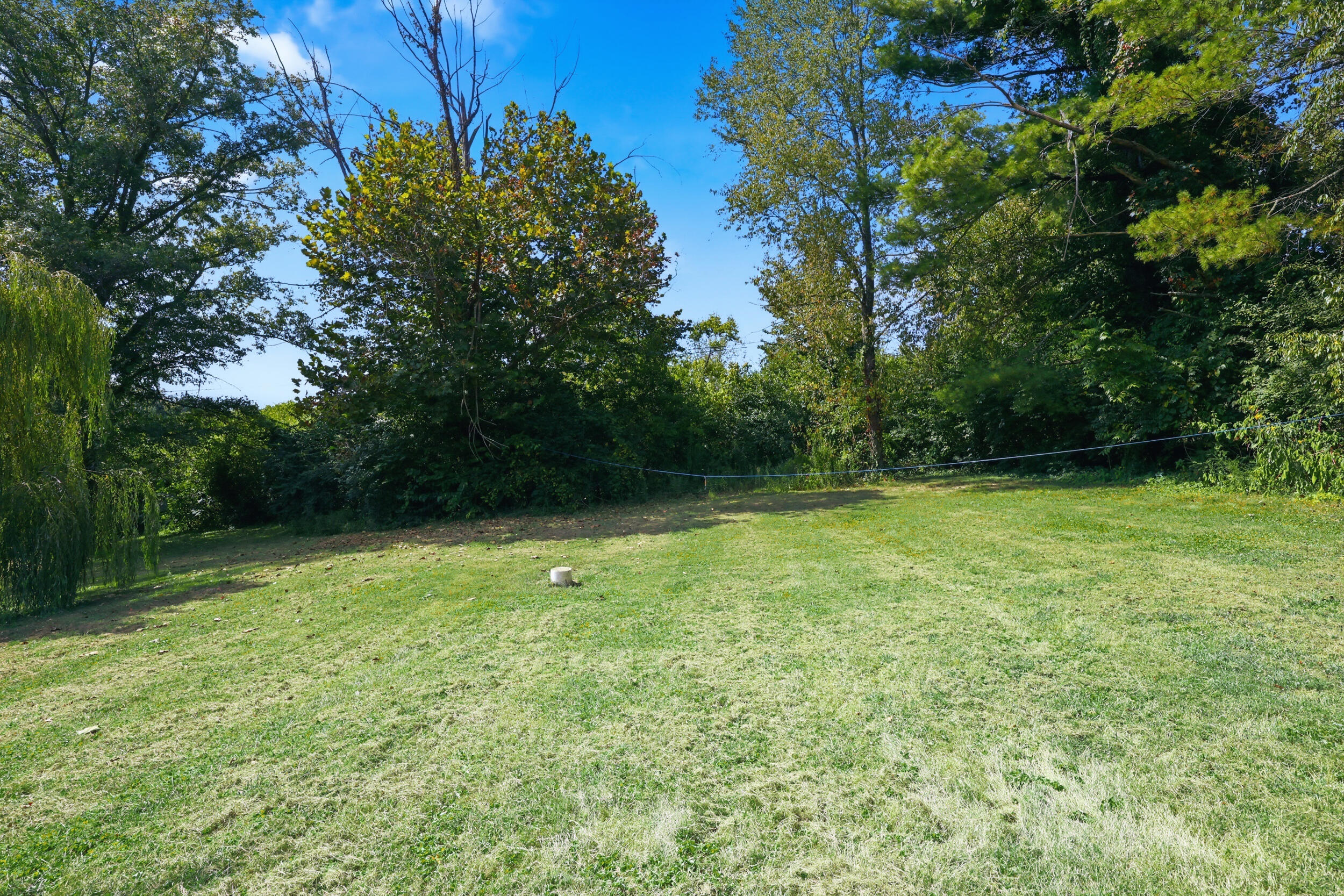 2004 Rockwood Drive Property Photo 27