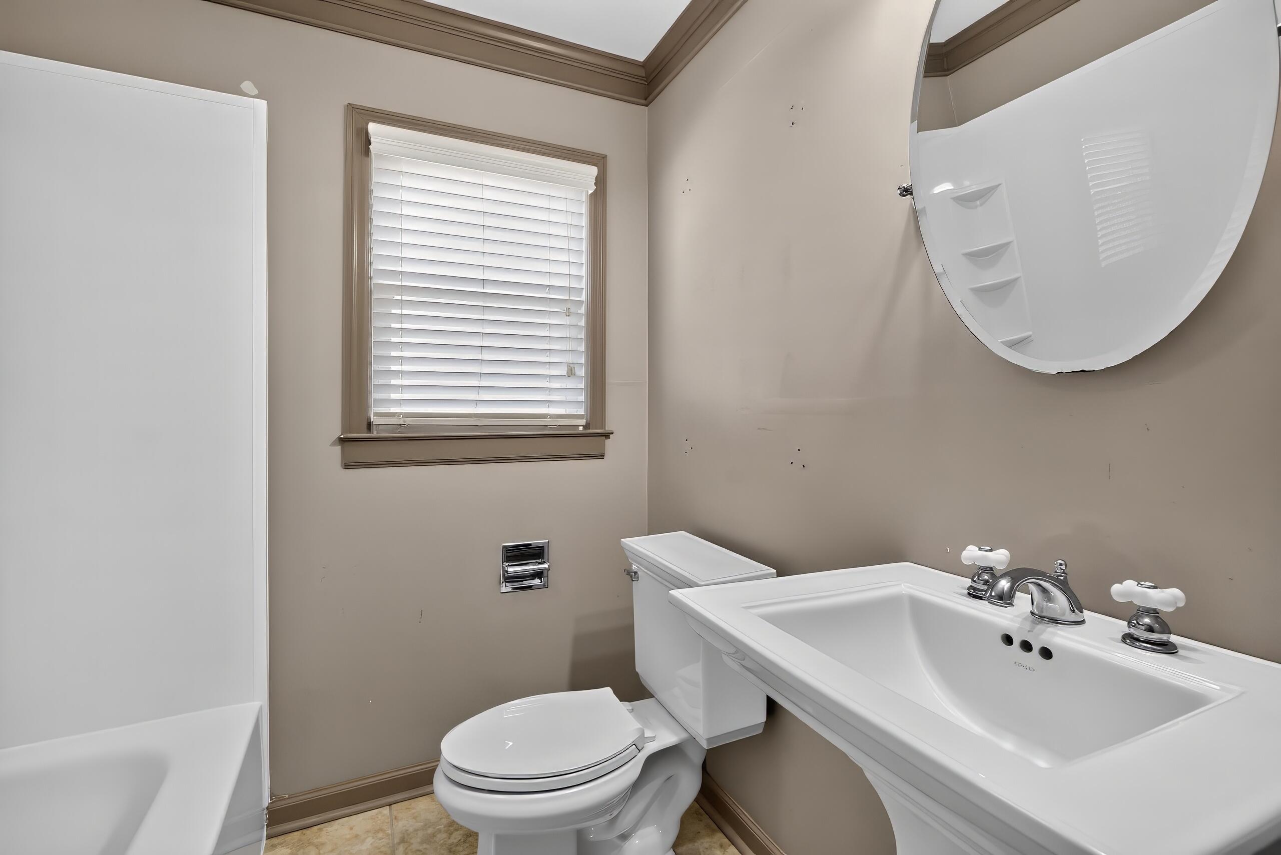 653 Cardinal Lane Property Photo 19