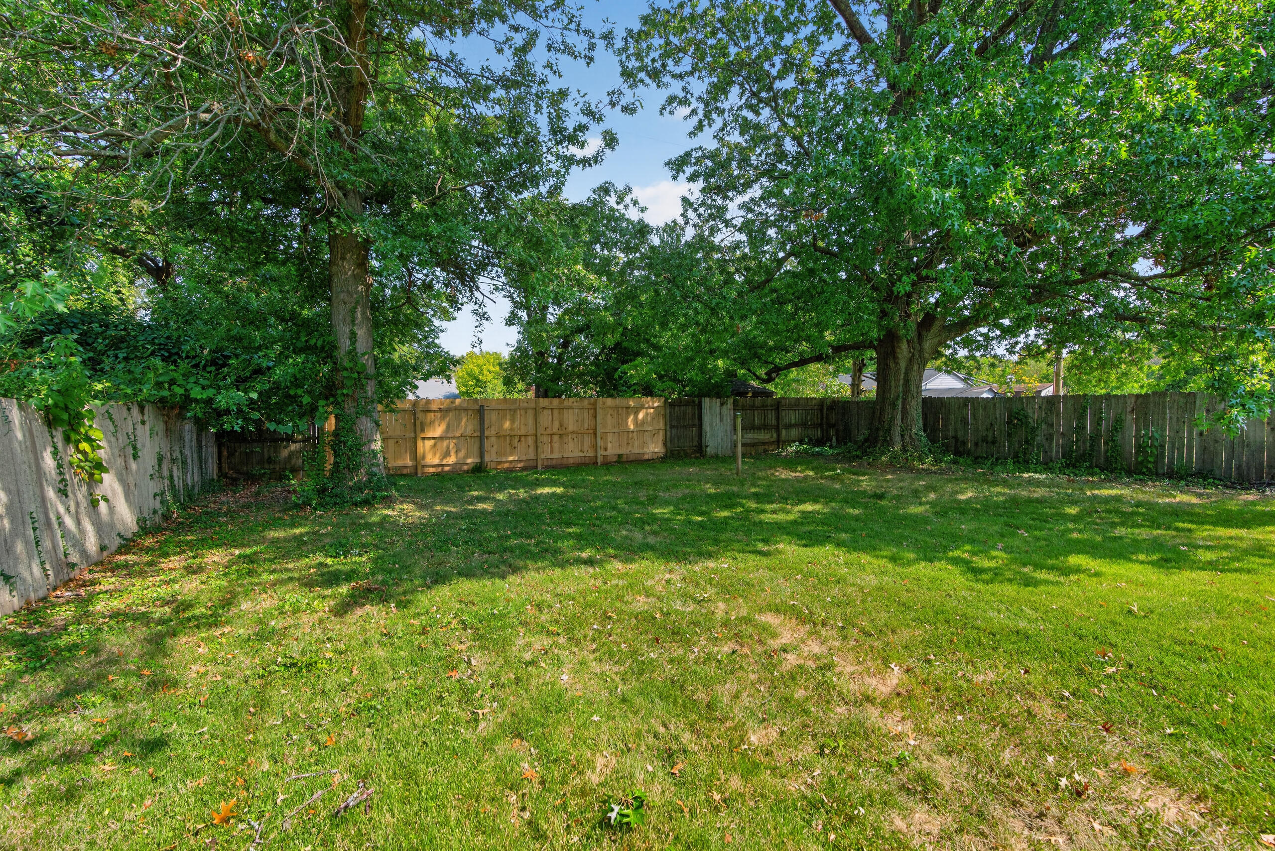 653 Cardinal Lane Property Photo 29