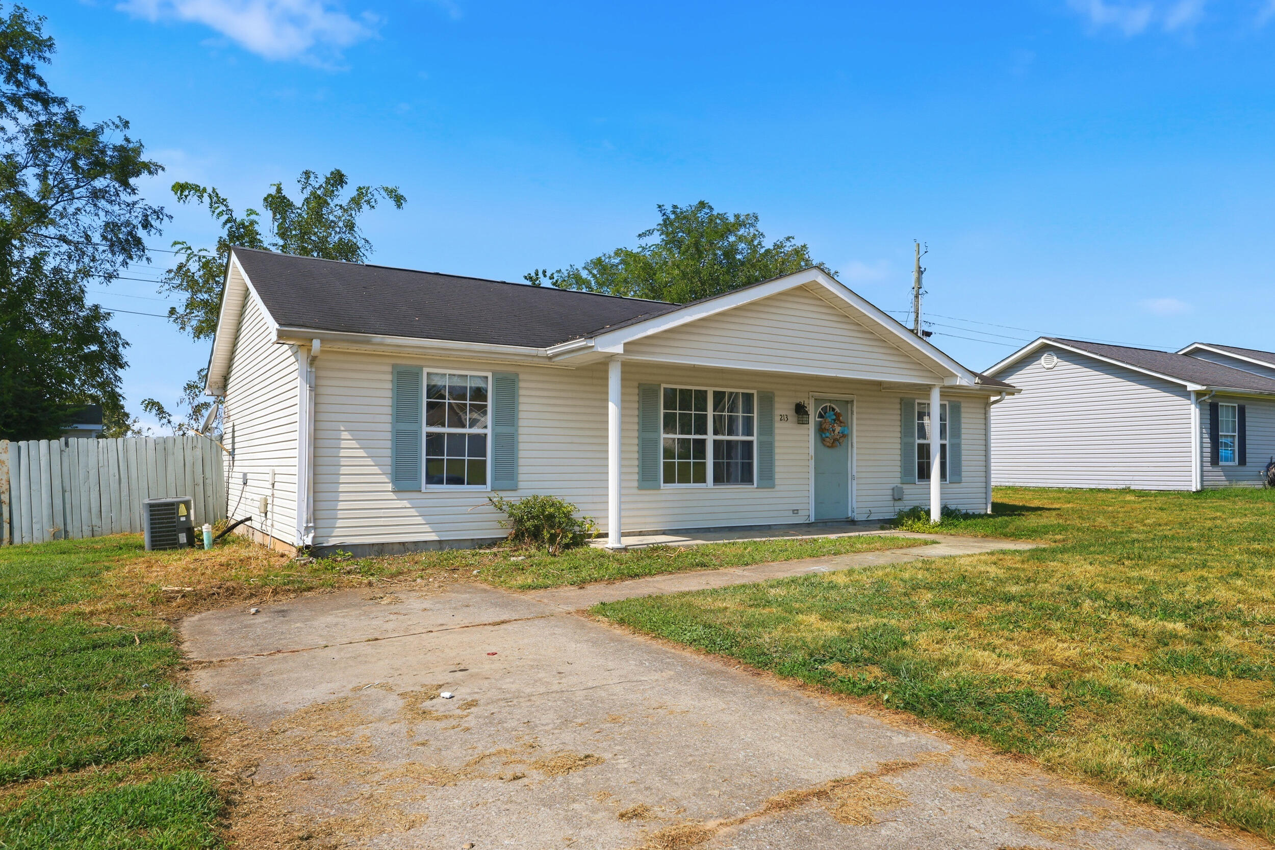 213 Kiester Drive Property Photo 3